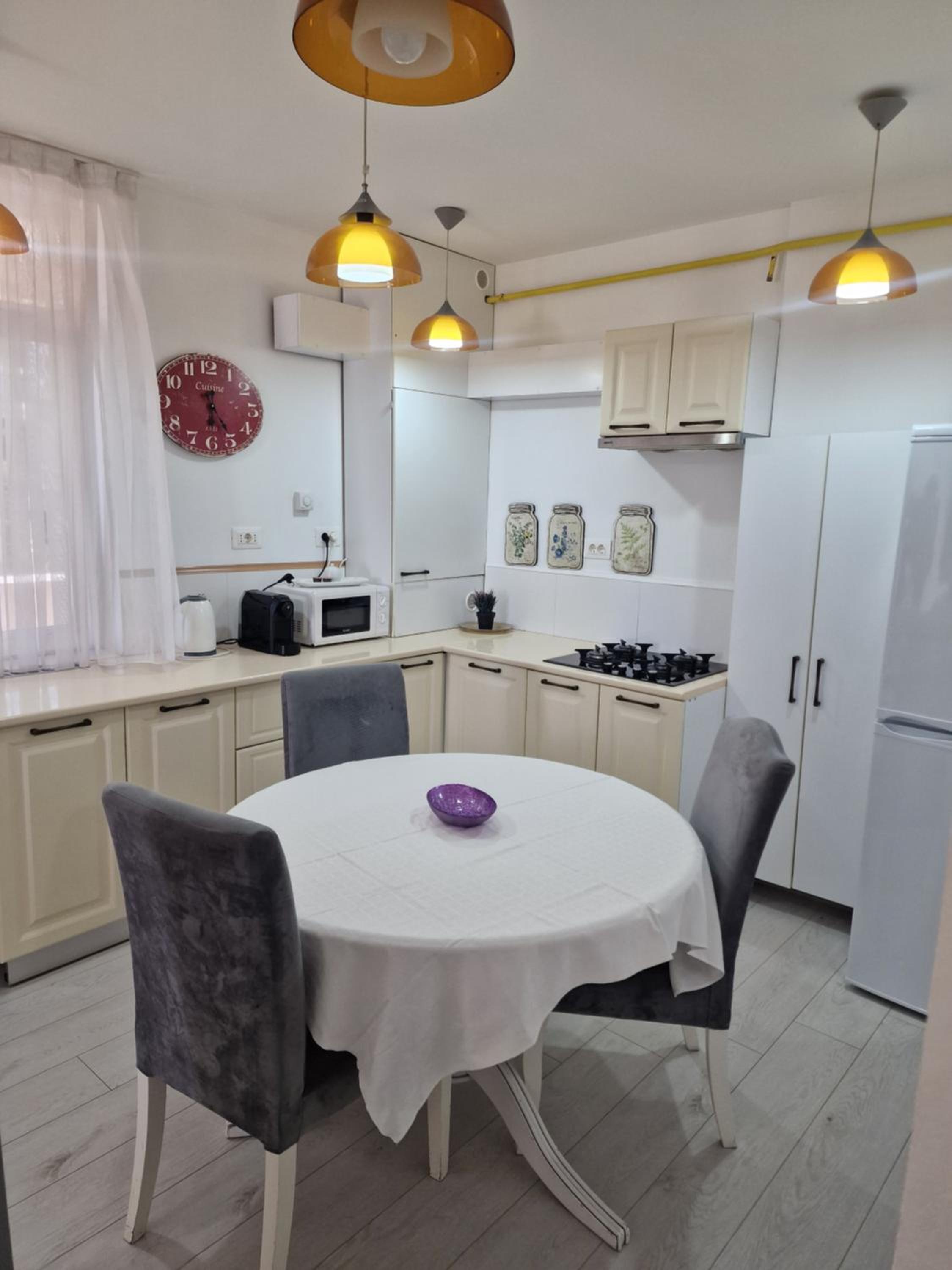 One-Bedroom Apartment with Balcony - Photo 13