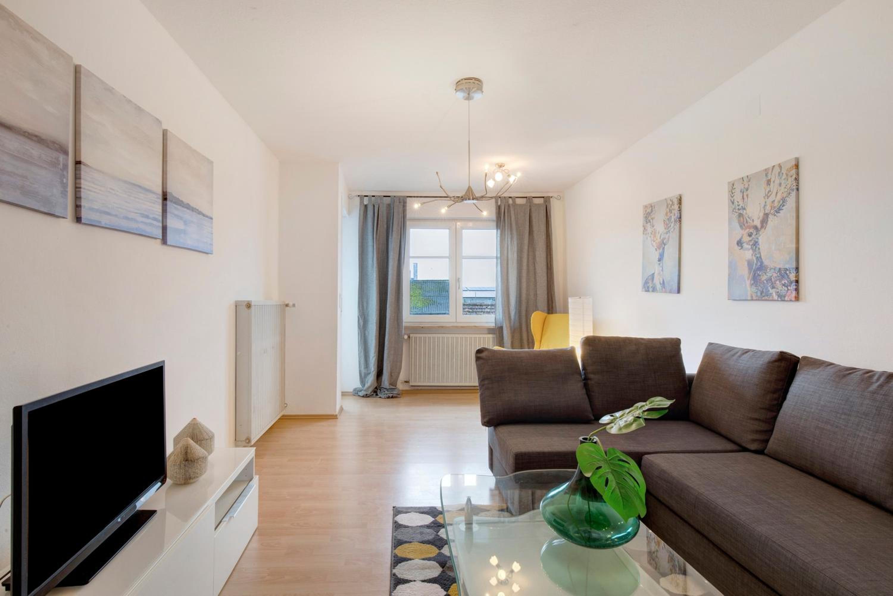 Superior One-Bedroom Apartment with Balcony