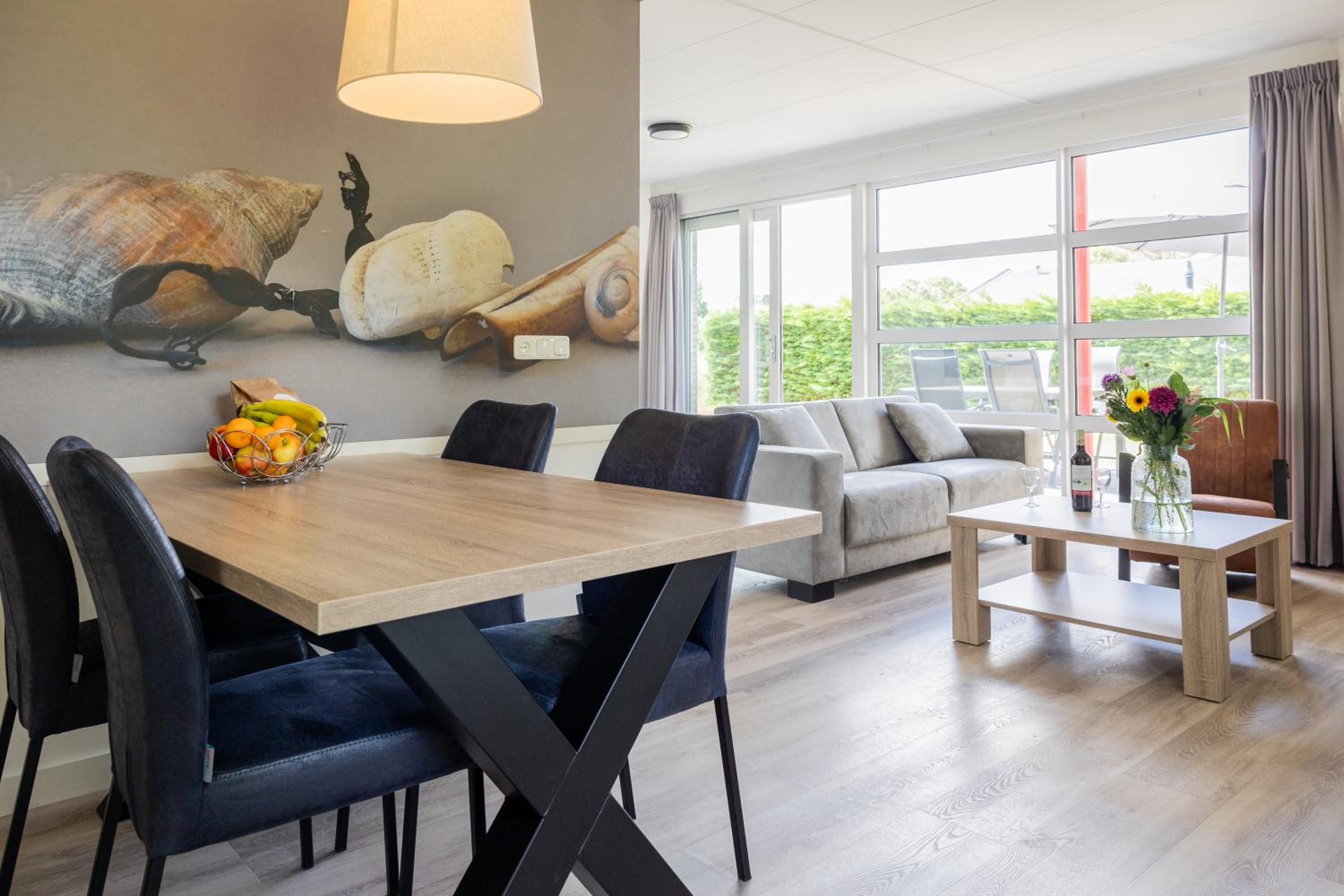 Riant Eco Bungalow met 2 slaapkamers photo 2
