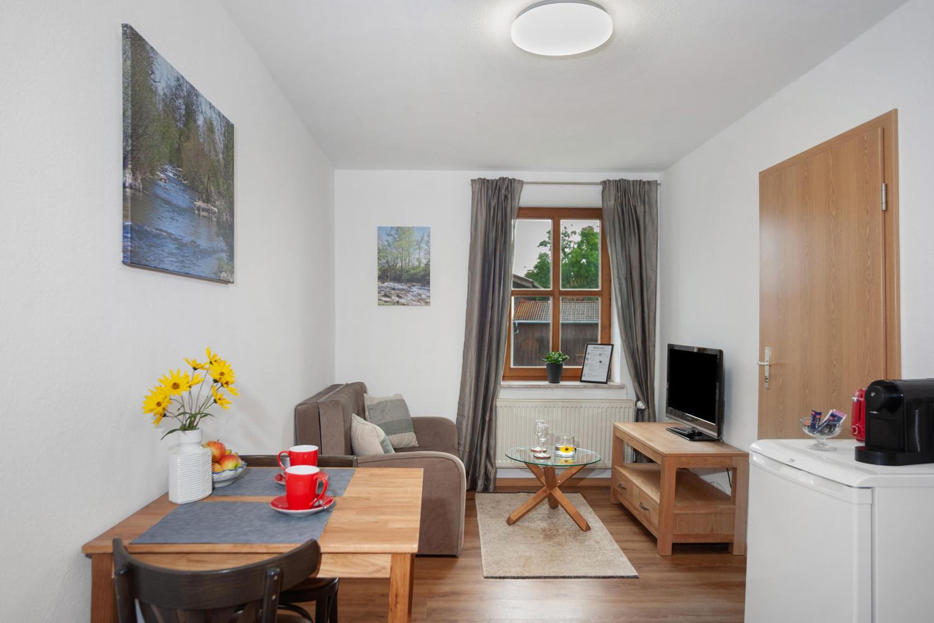 Superior One-Bedroom Apartment with Balcony
