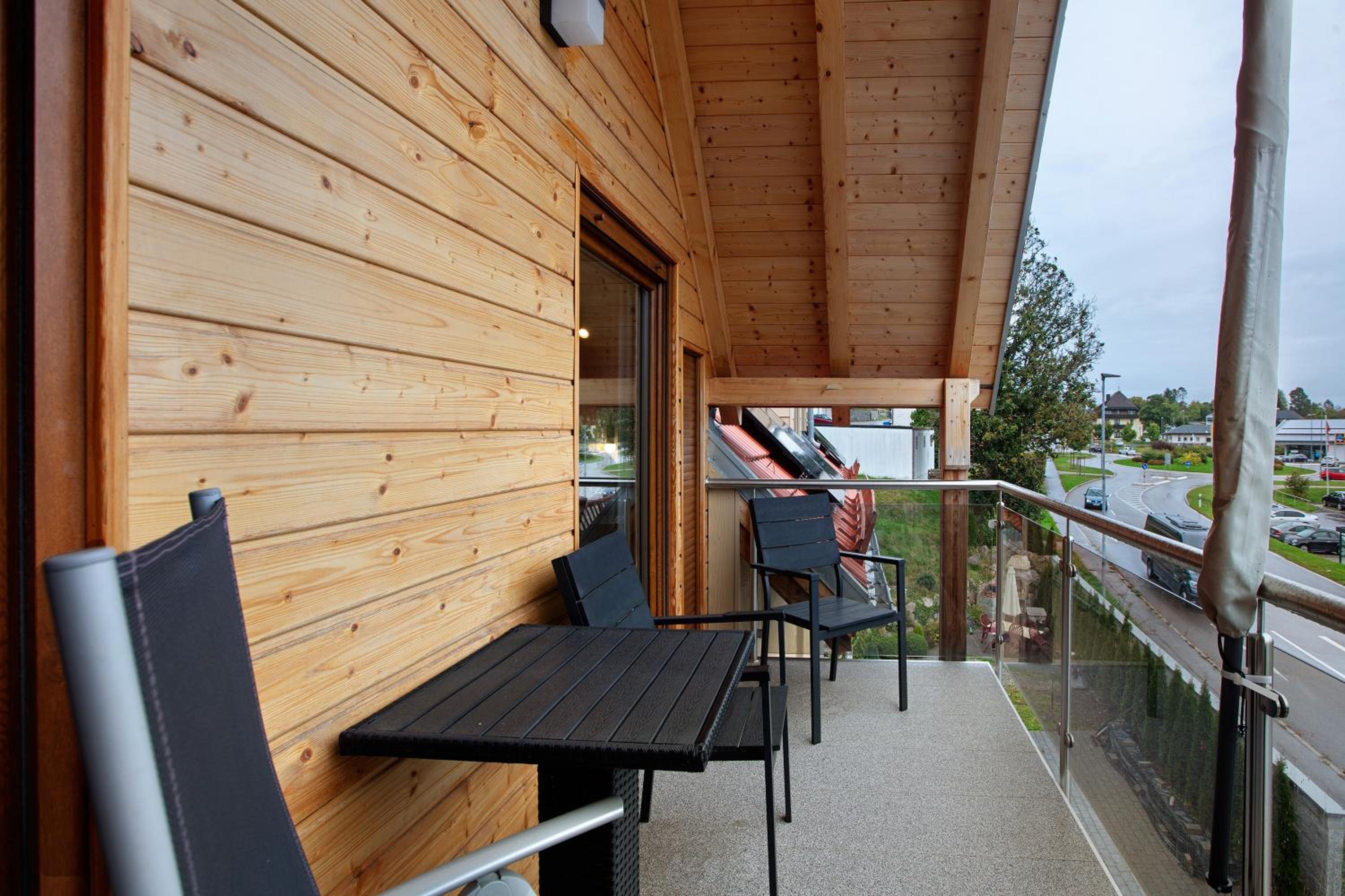 Three-Bedroom Premium Apartment with Balcony photo 3