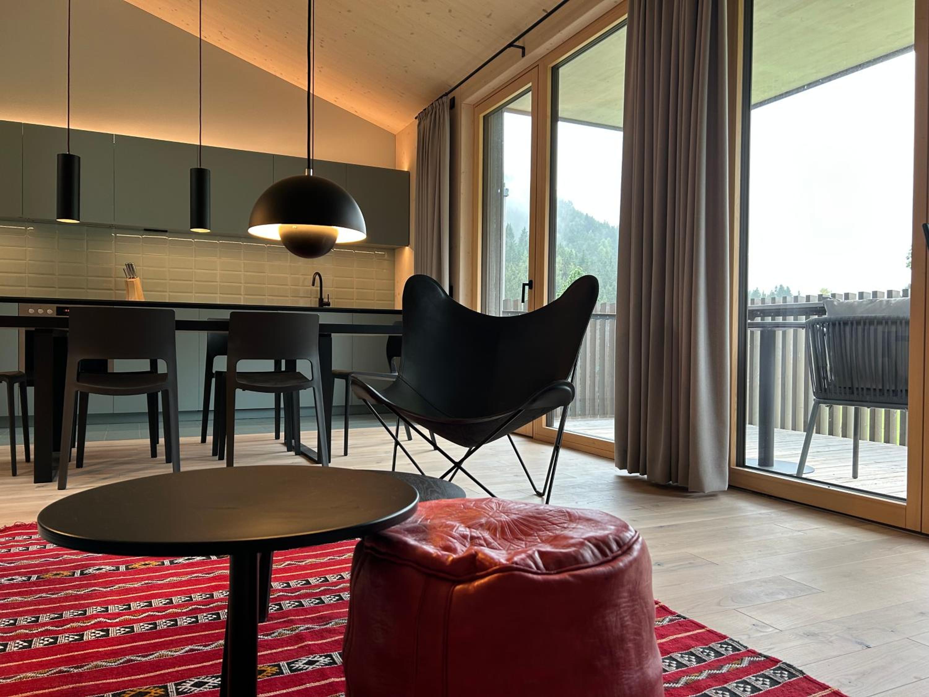 Two-Bedroom Deluxe Apartment with Balcony photo 1