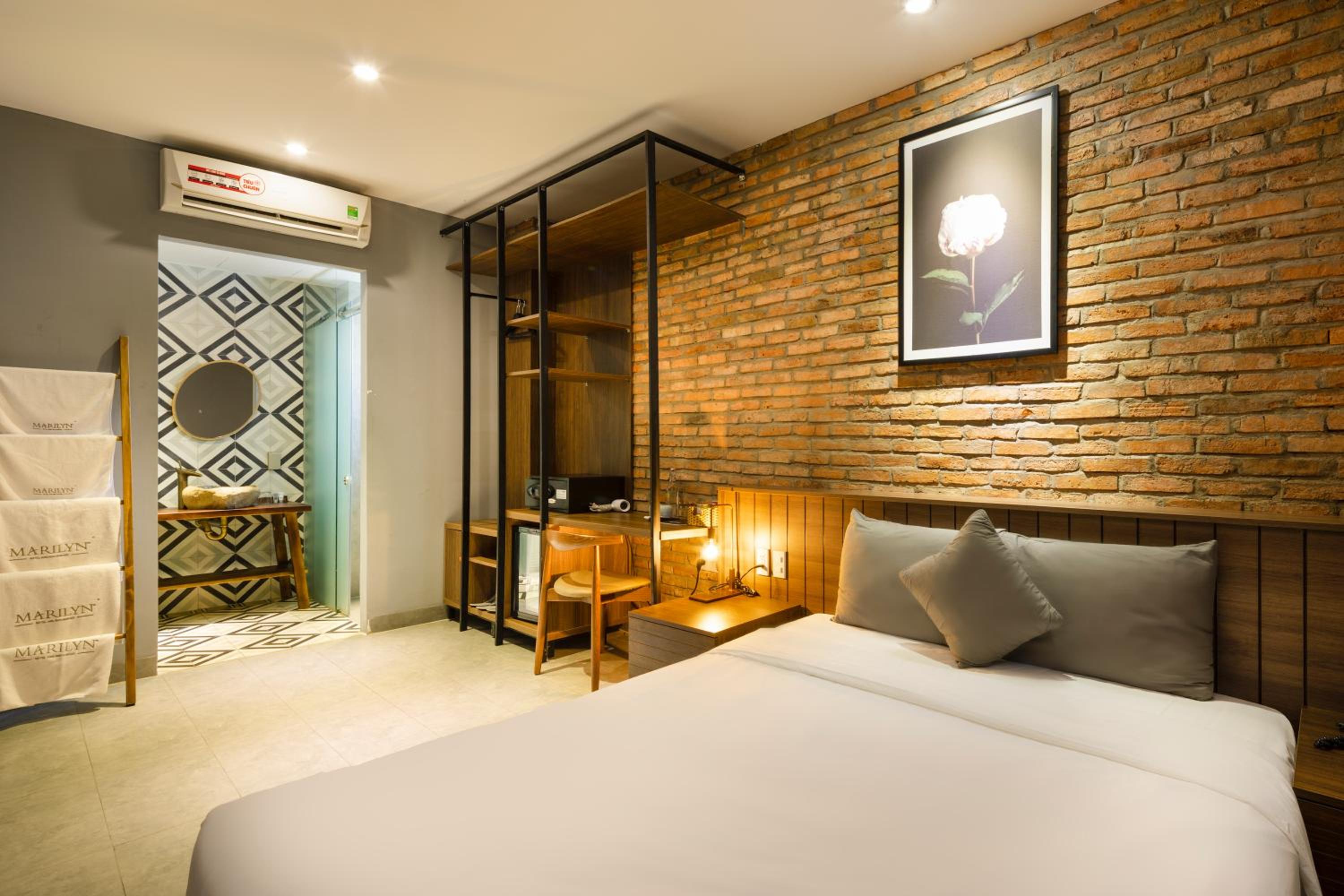 Simple Room