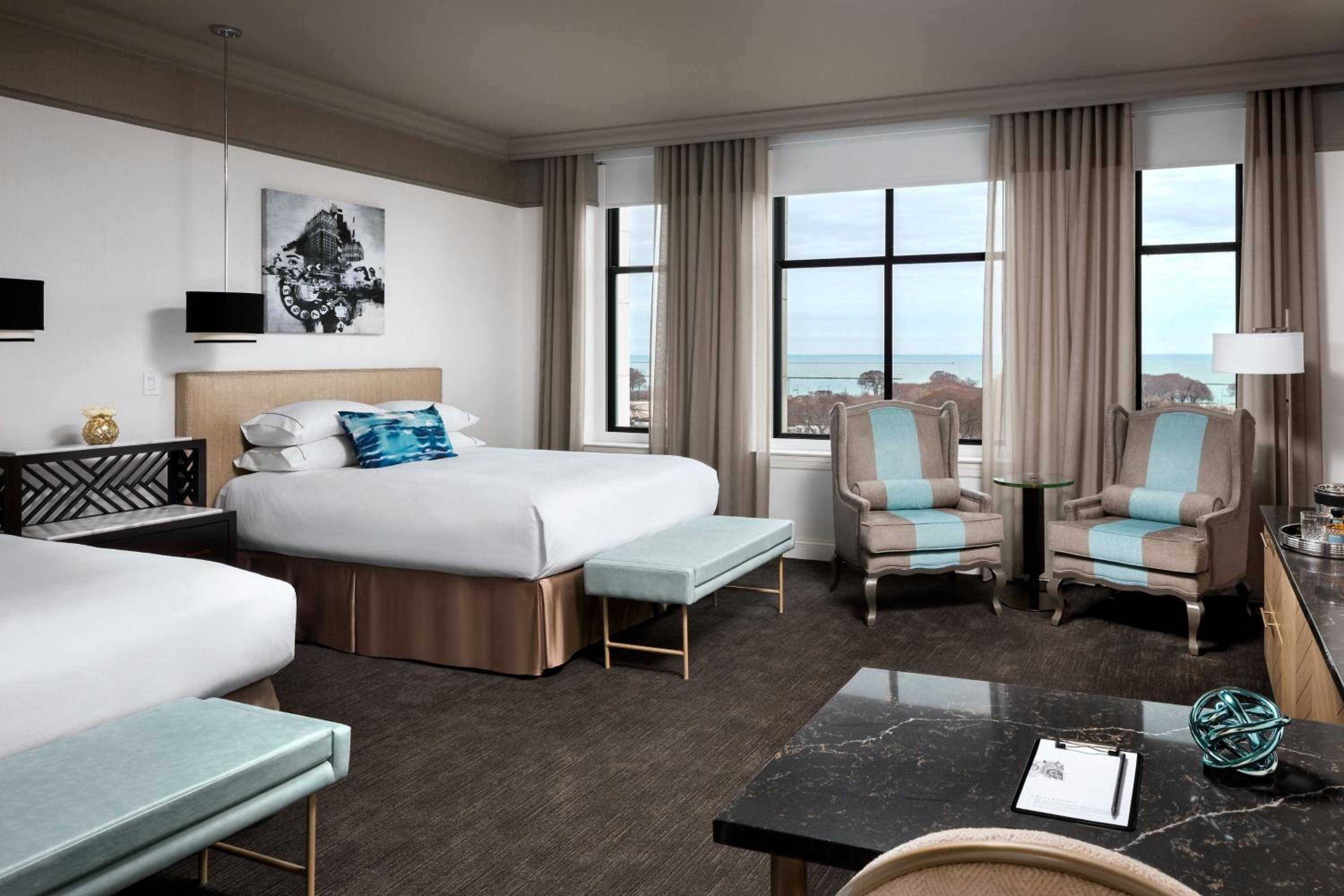 Queen Room with Two Queen Beds and Lake View