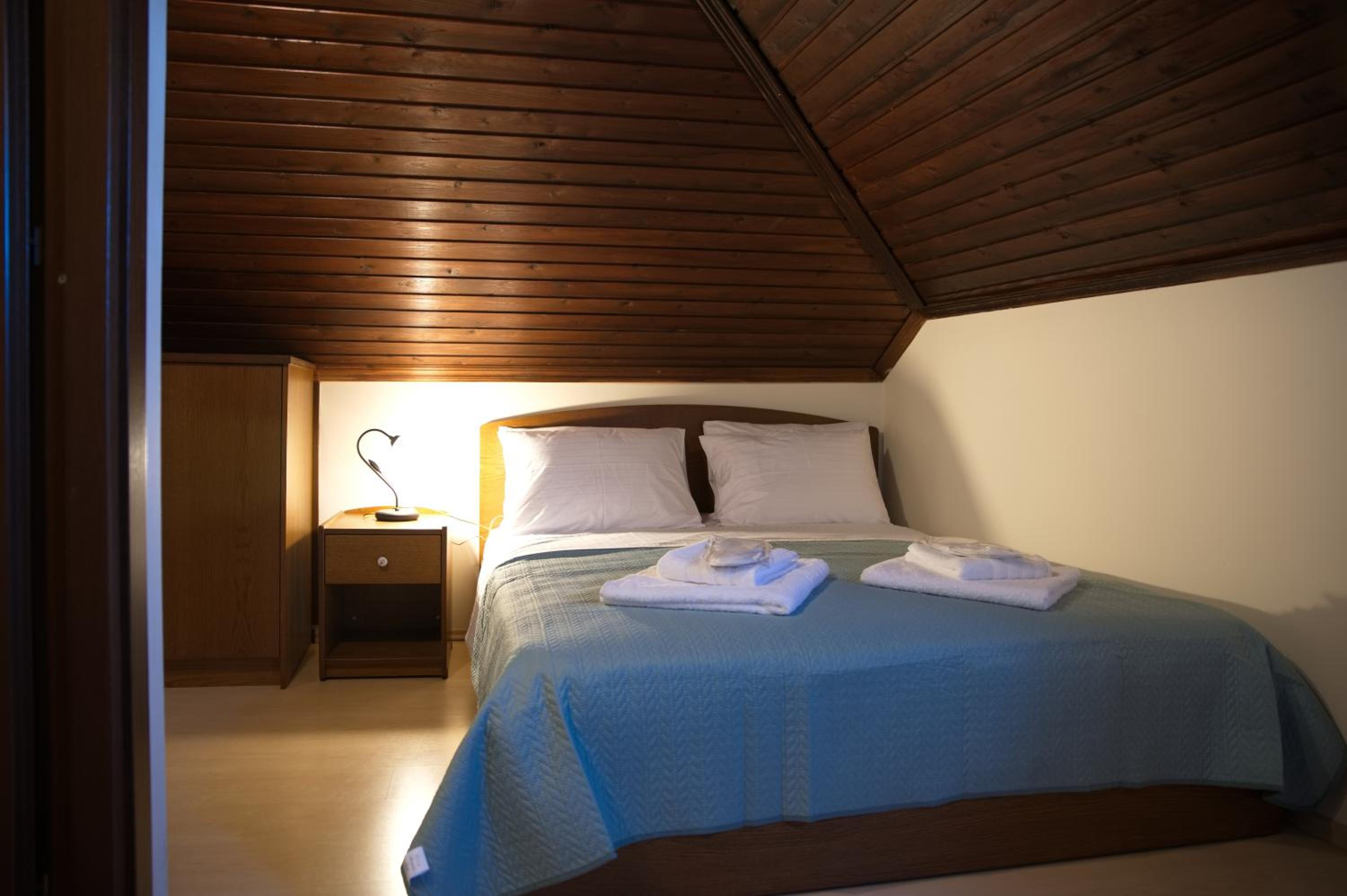 Economy Double Room photo 3