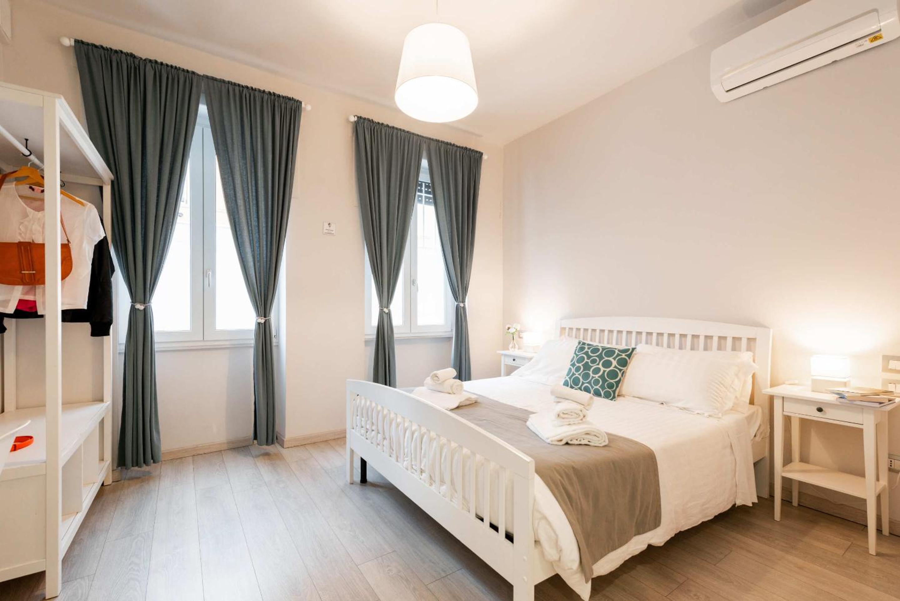 Deluxe Double Room with Shower photo 3