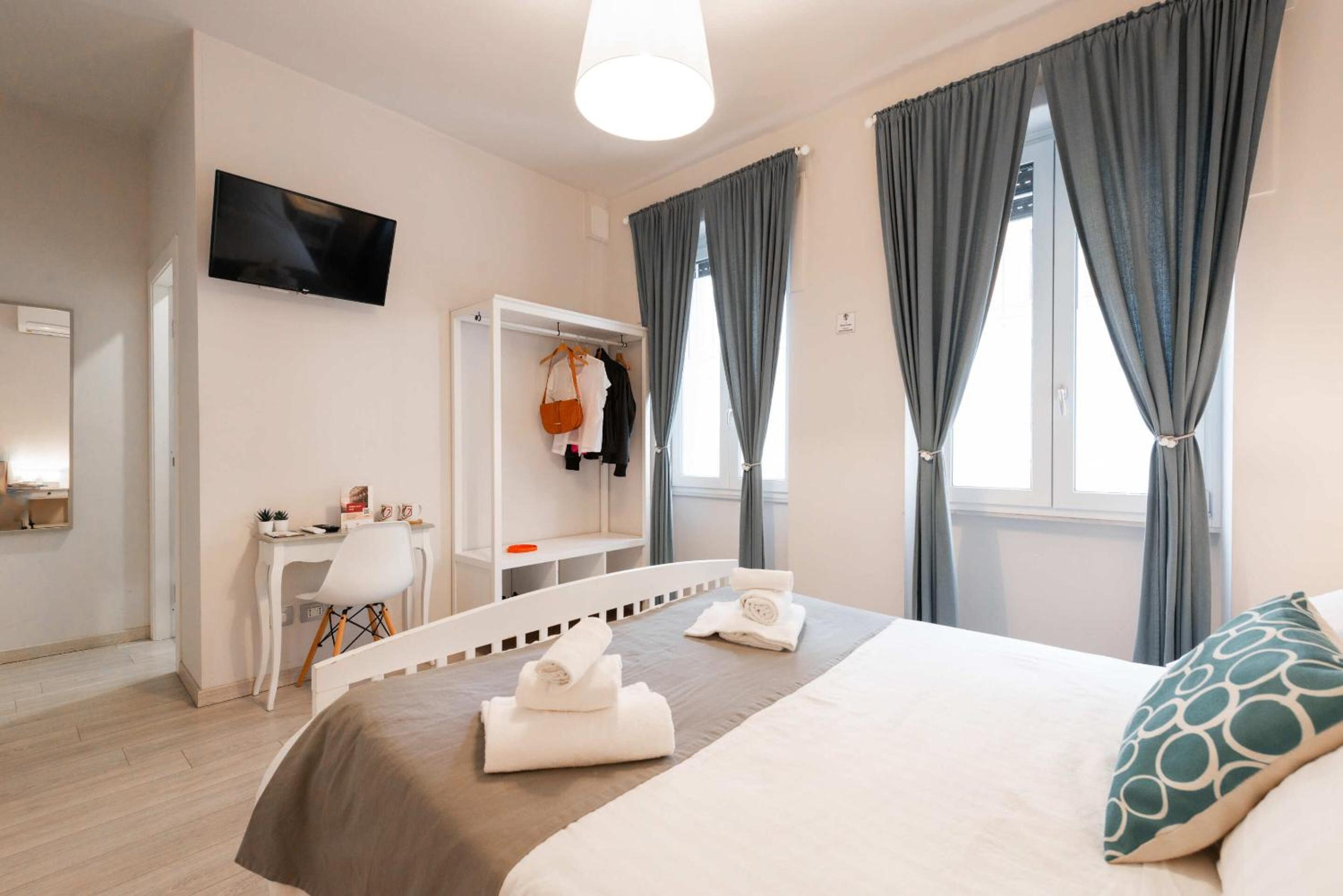Deluxe Double Room with Shower photo 1