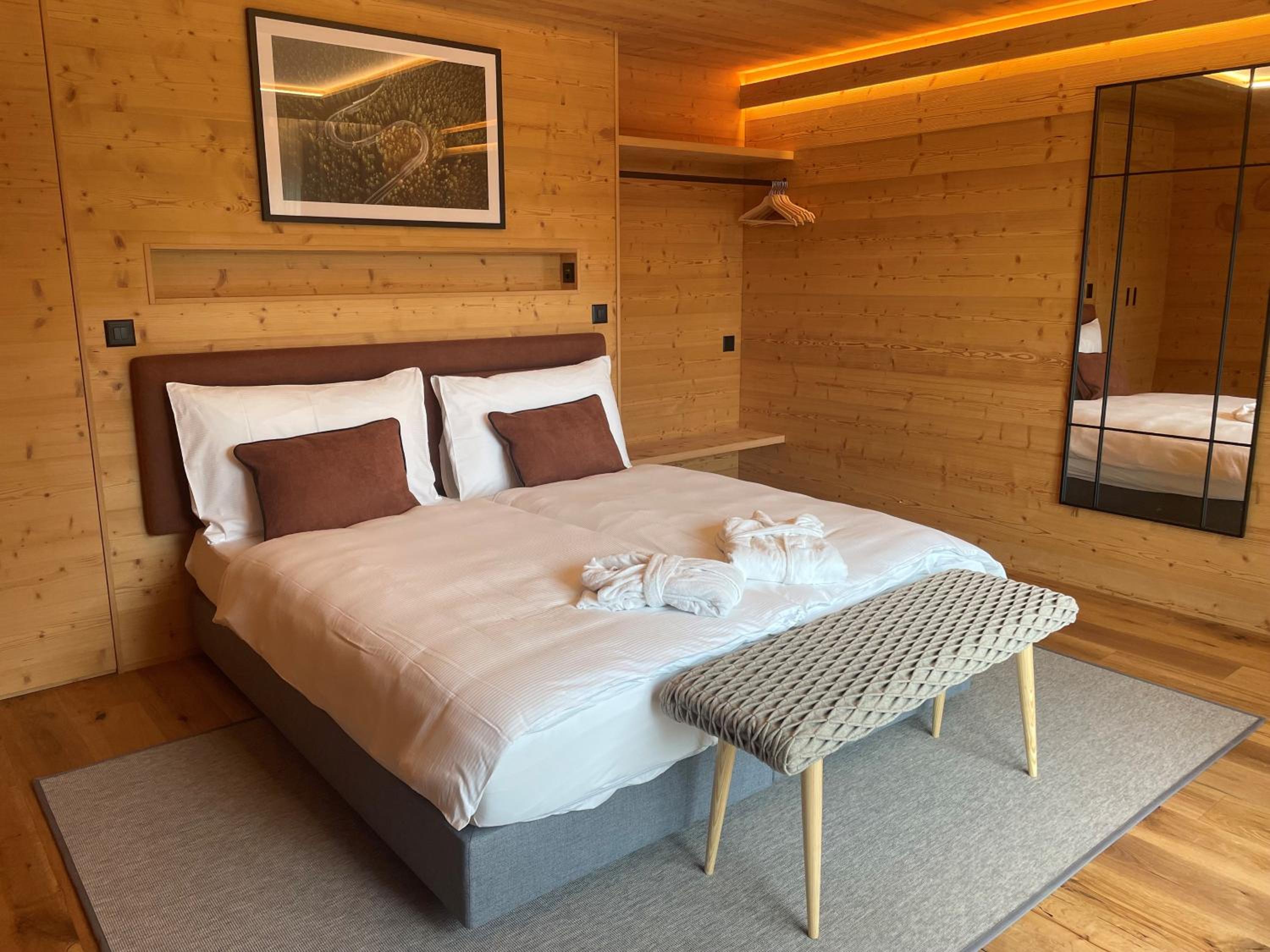 Large Double or Twin Room photo 2