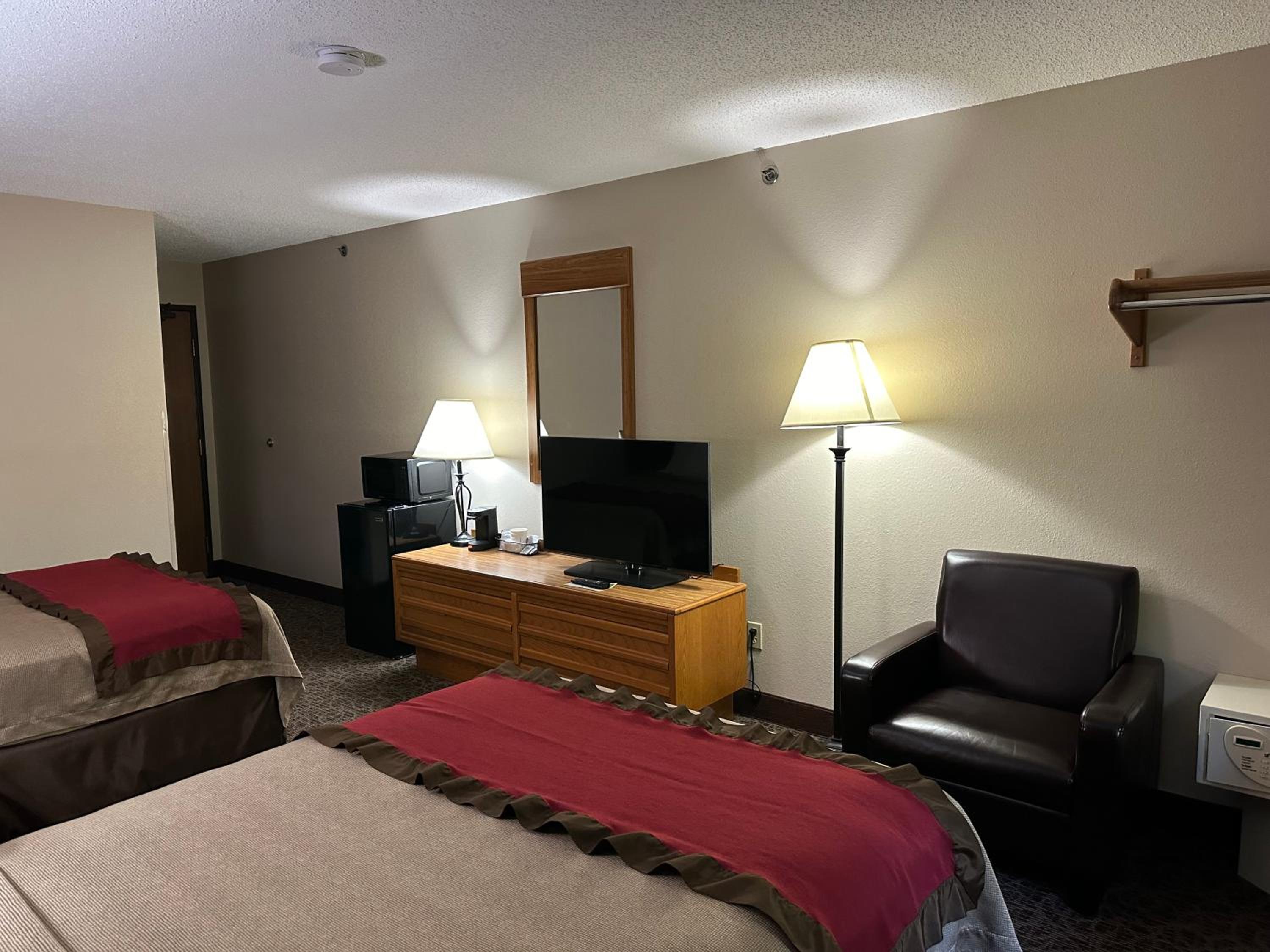 Double Room with Two Double Beds - Non-Smoking - Photo 1