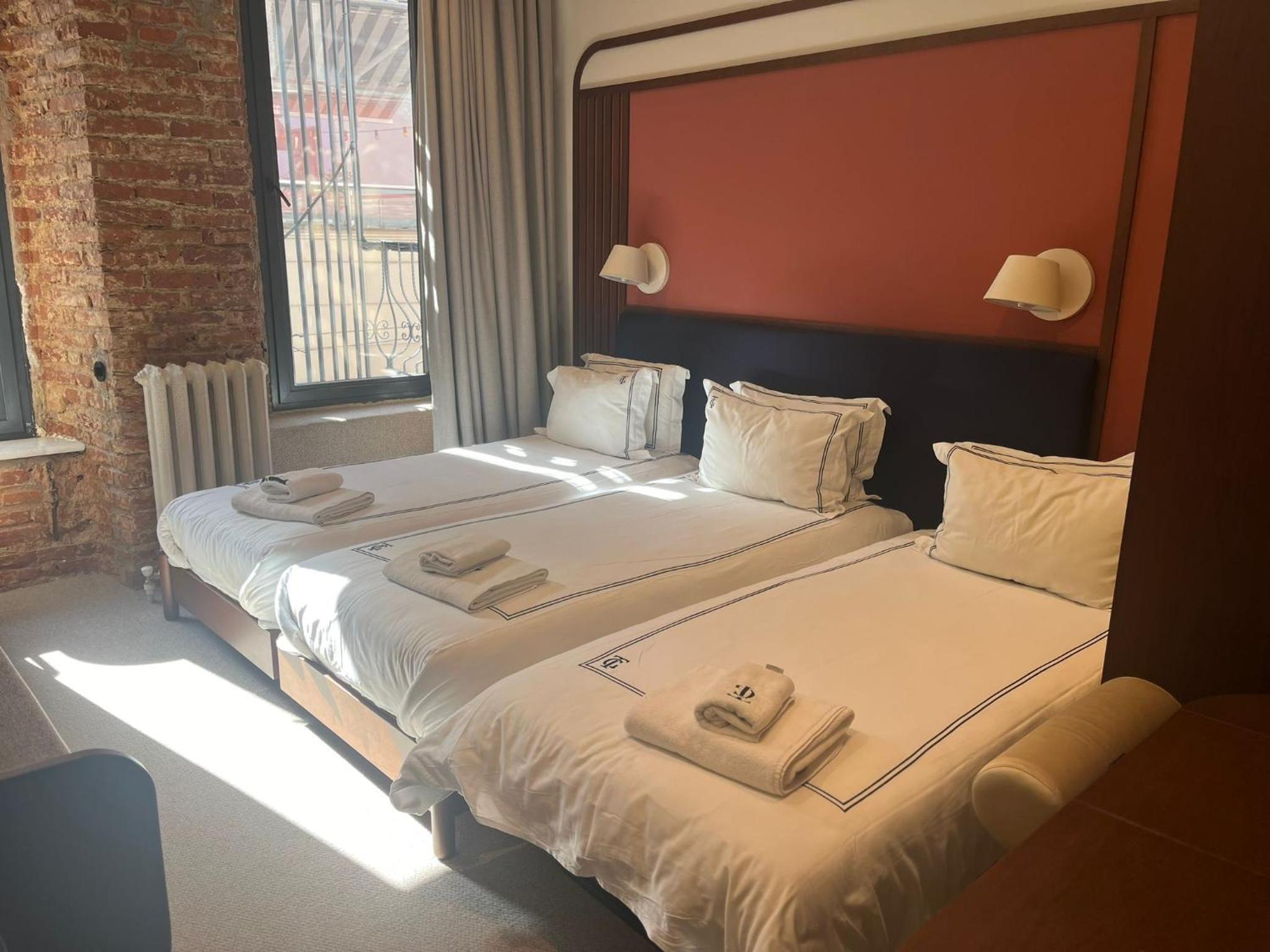 Basic Triple Room photo 1