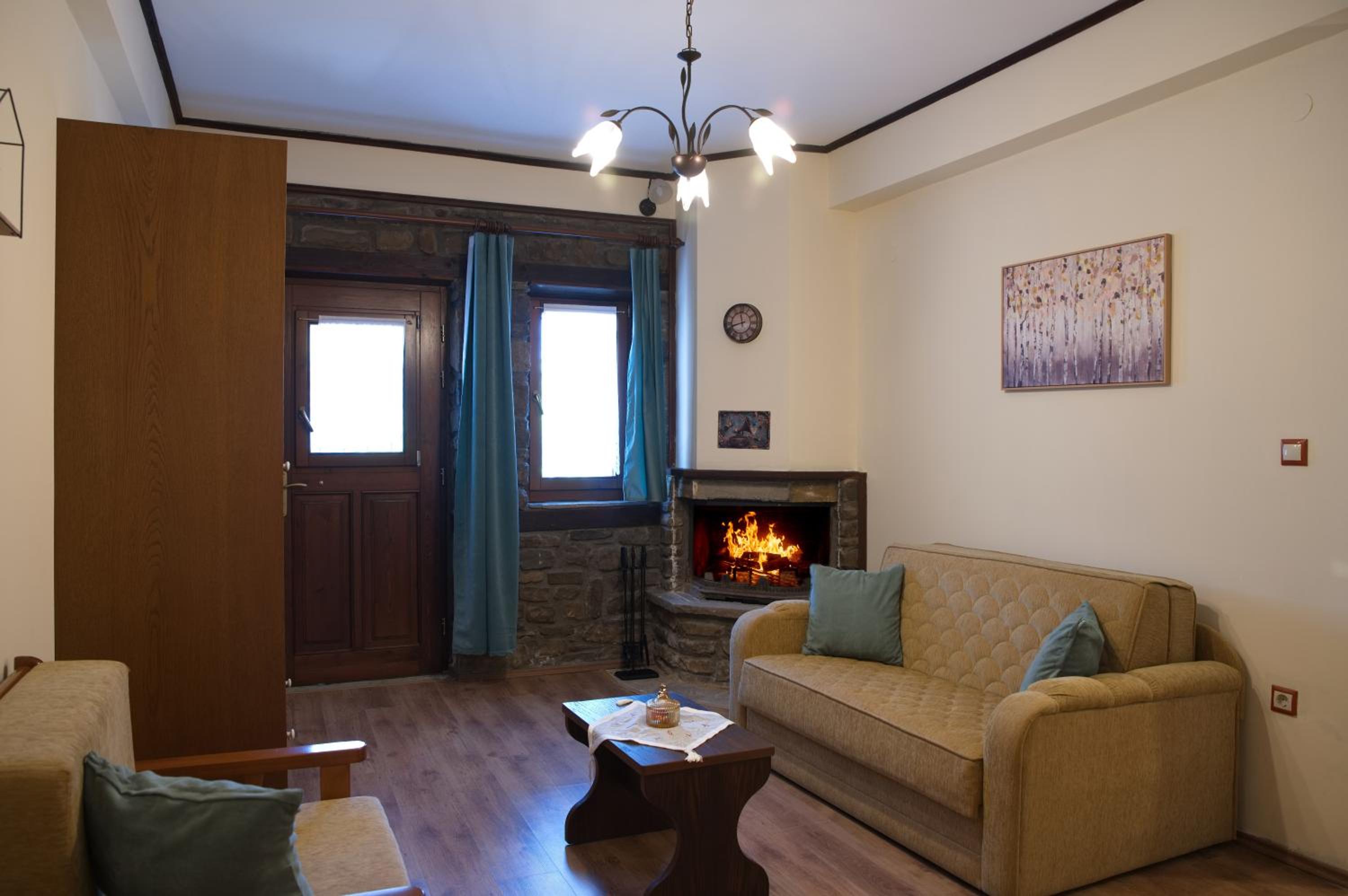 Deluxe Family Room photo 1