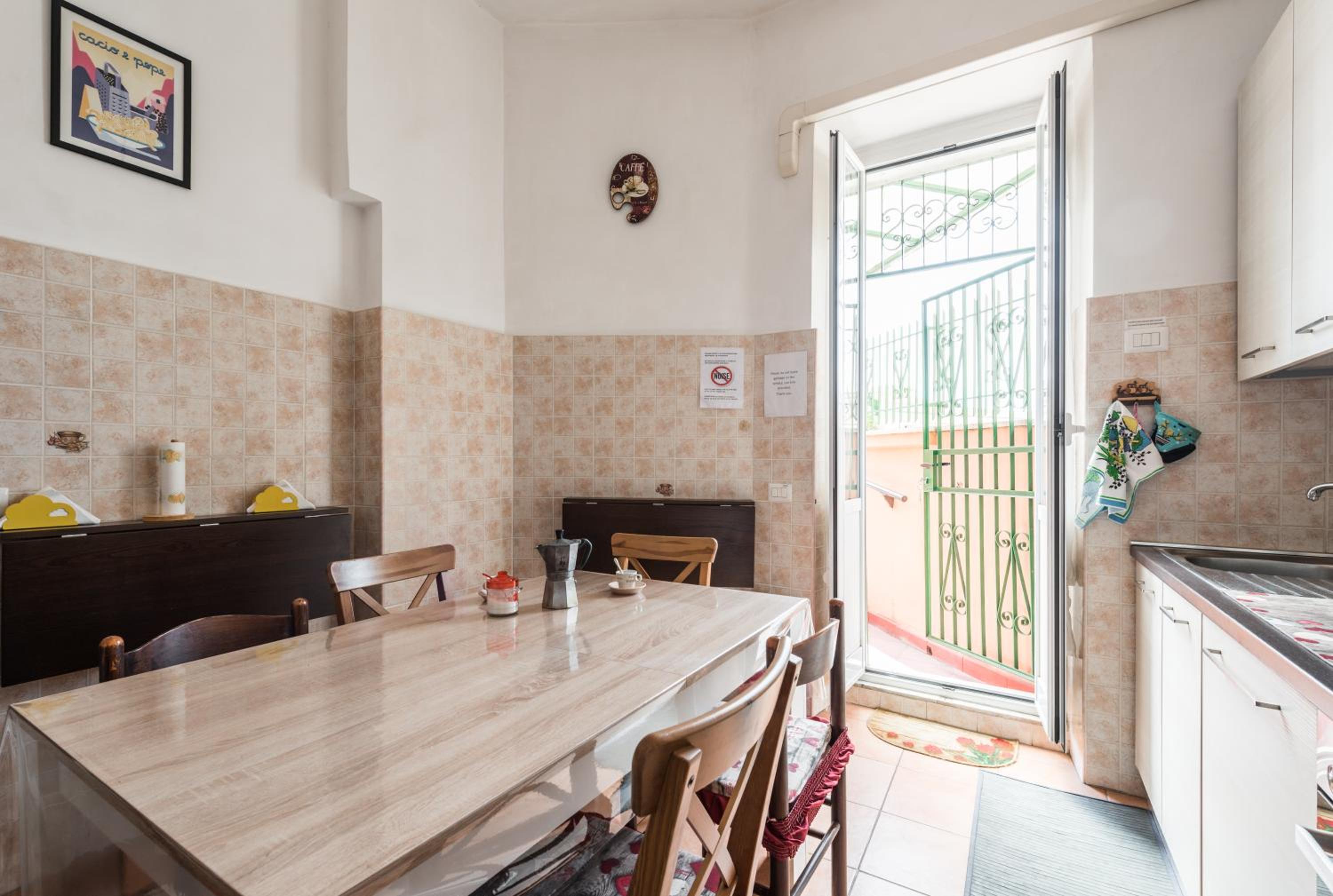 Apartment with Terrace photo 3