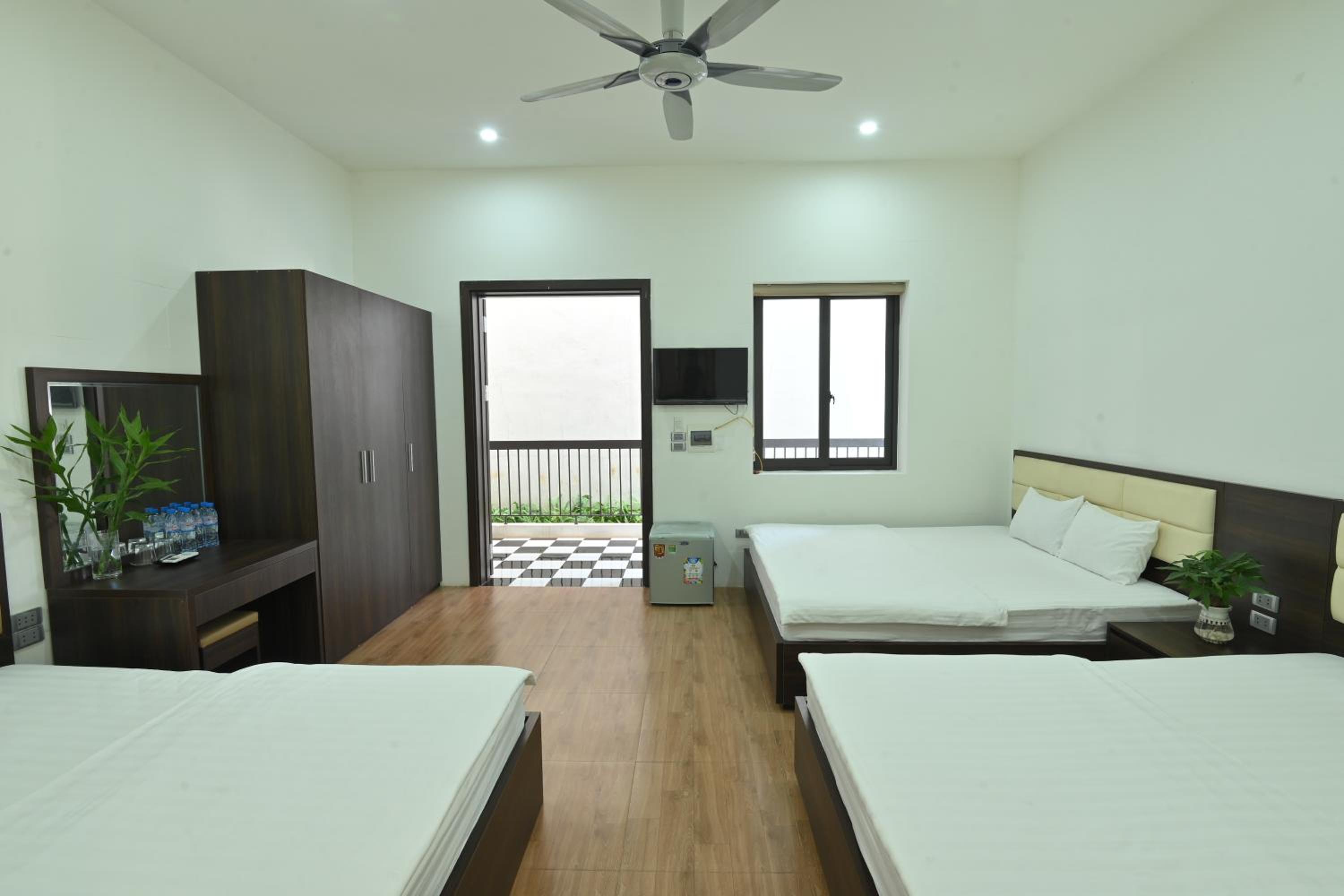 Mixed Dormitory Room