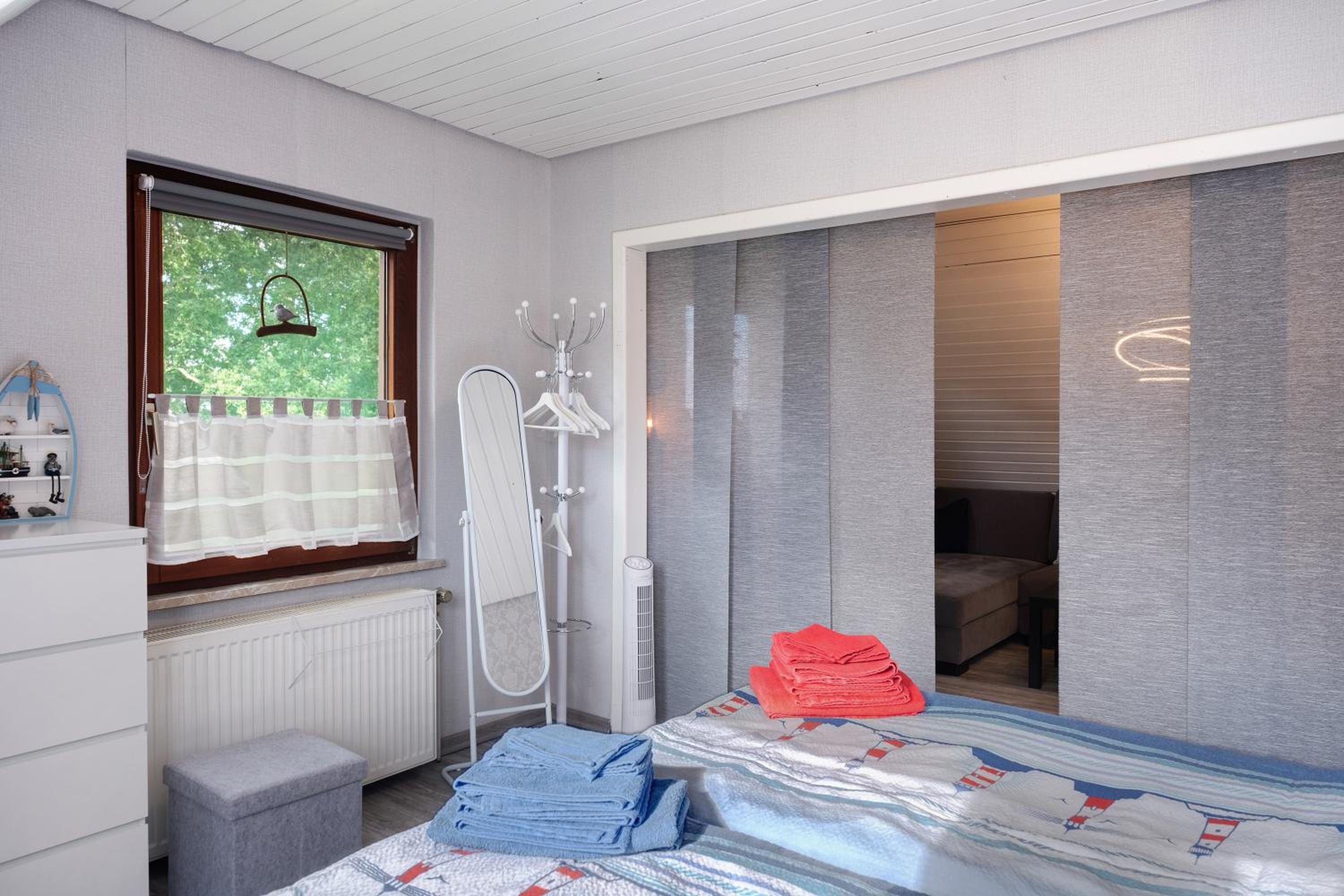 Two-Bedroom Deluxe Apartment with Garden View photo 2