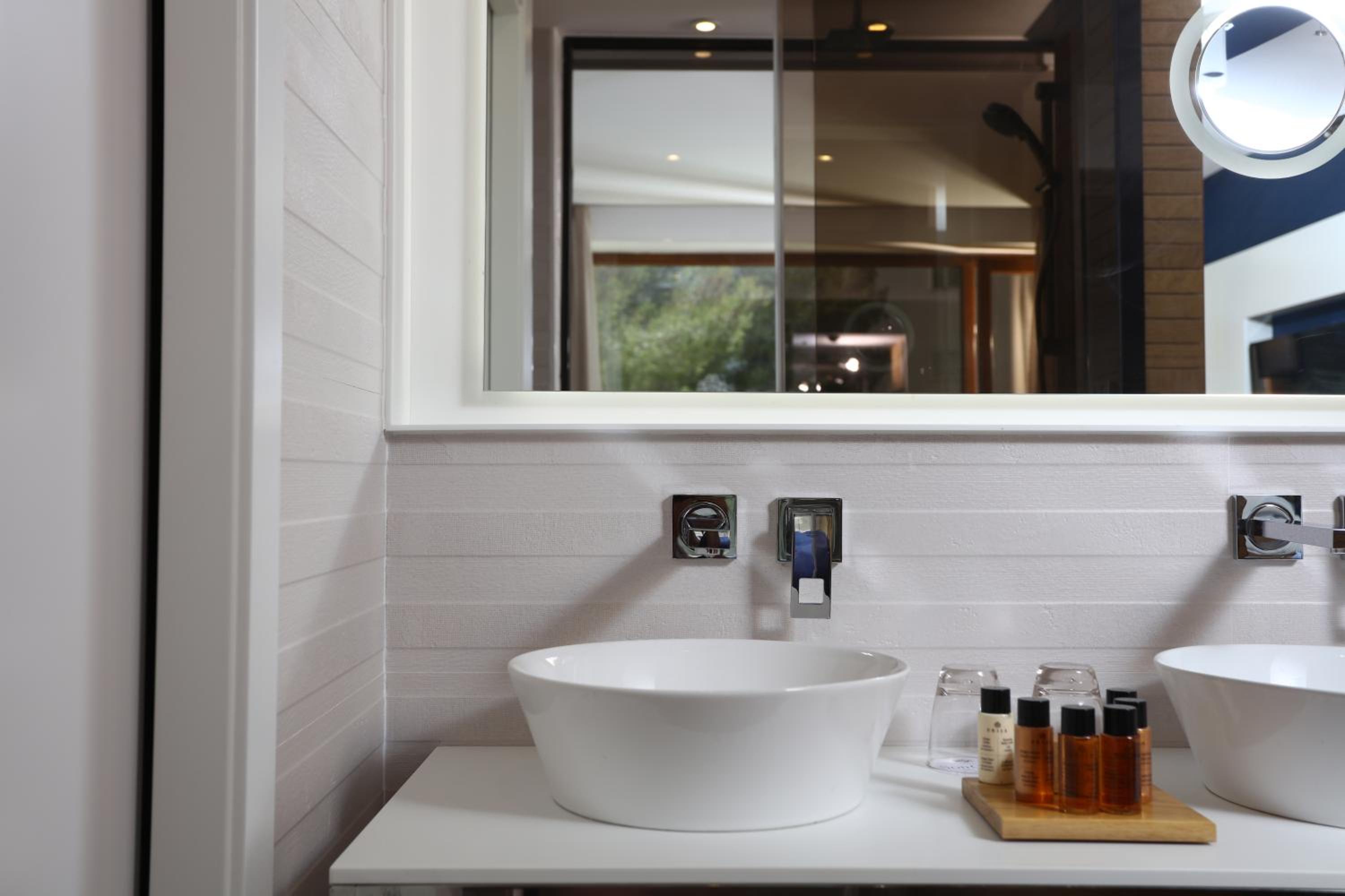 Superior Double or Twin Room - Photo 10
