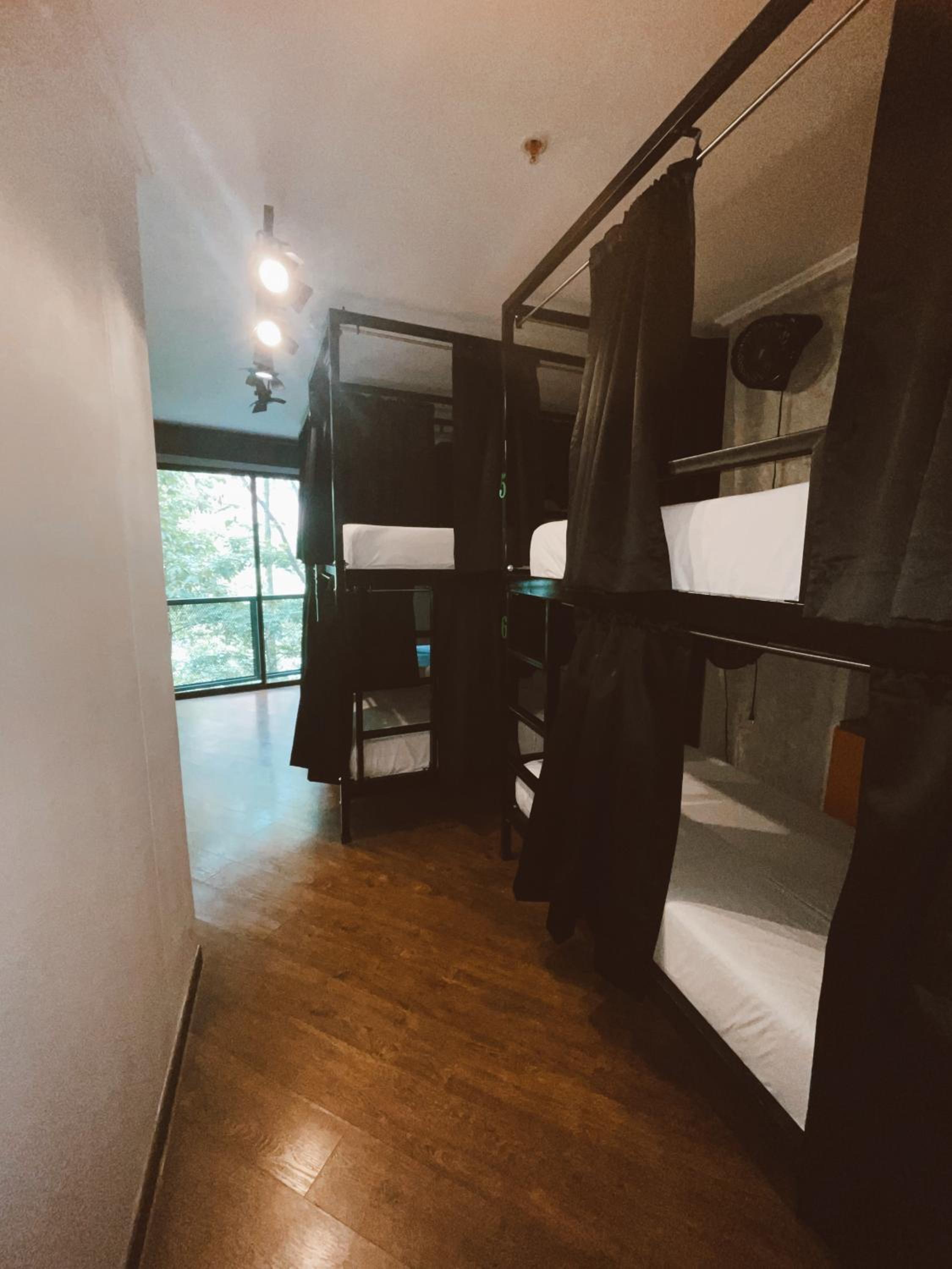 Bed in 6-Bed Mixed Dormitory Room photo 1