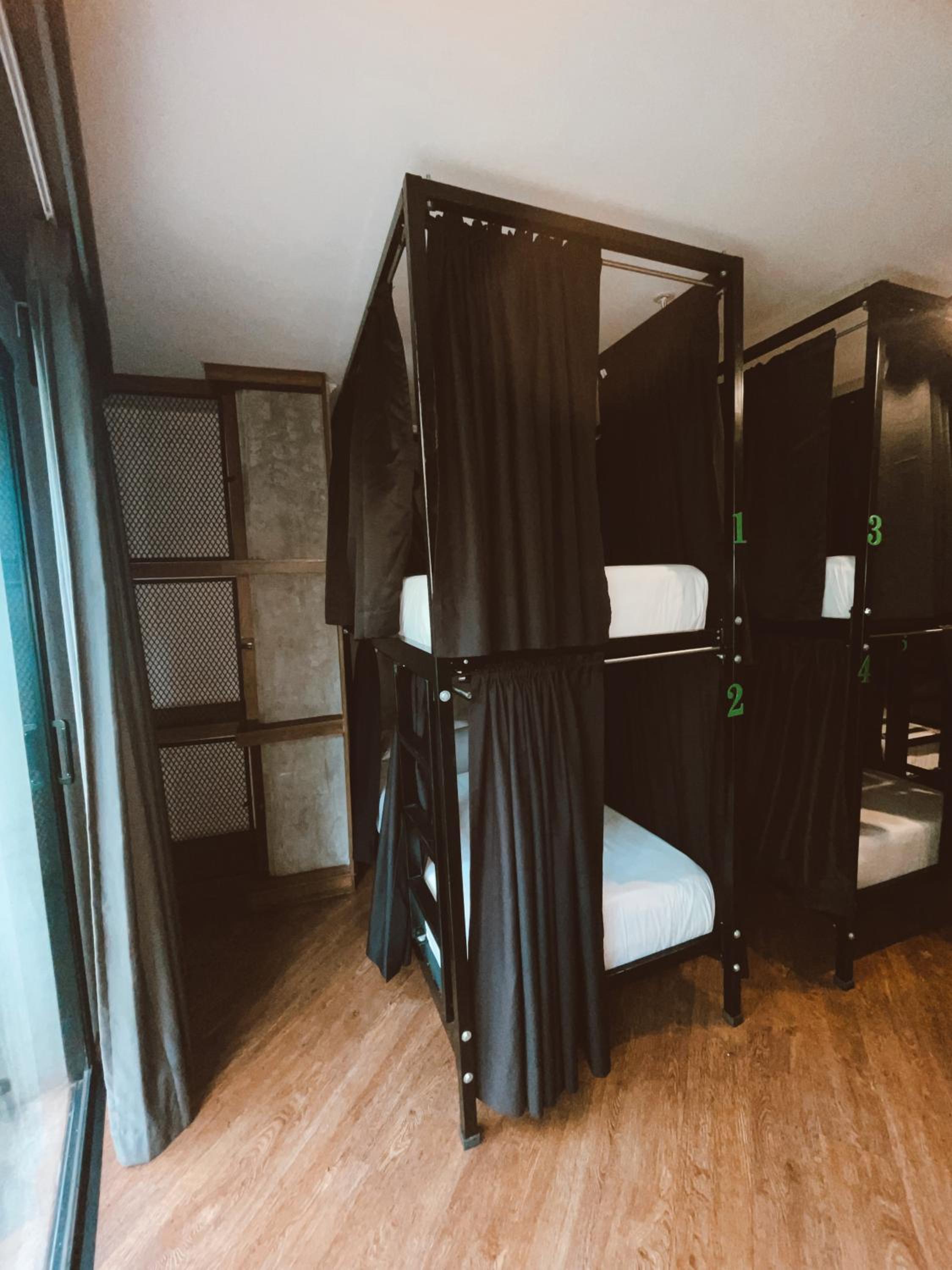 Bed in 6-Bed Mixed Dormitory Room photo 2