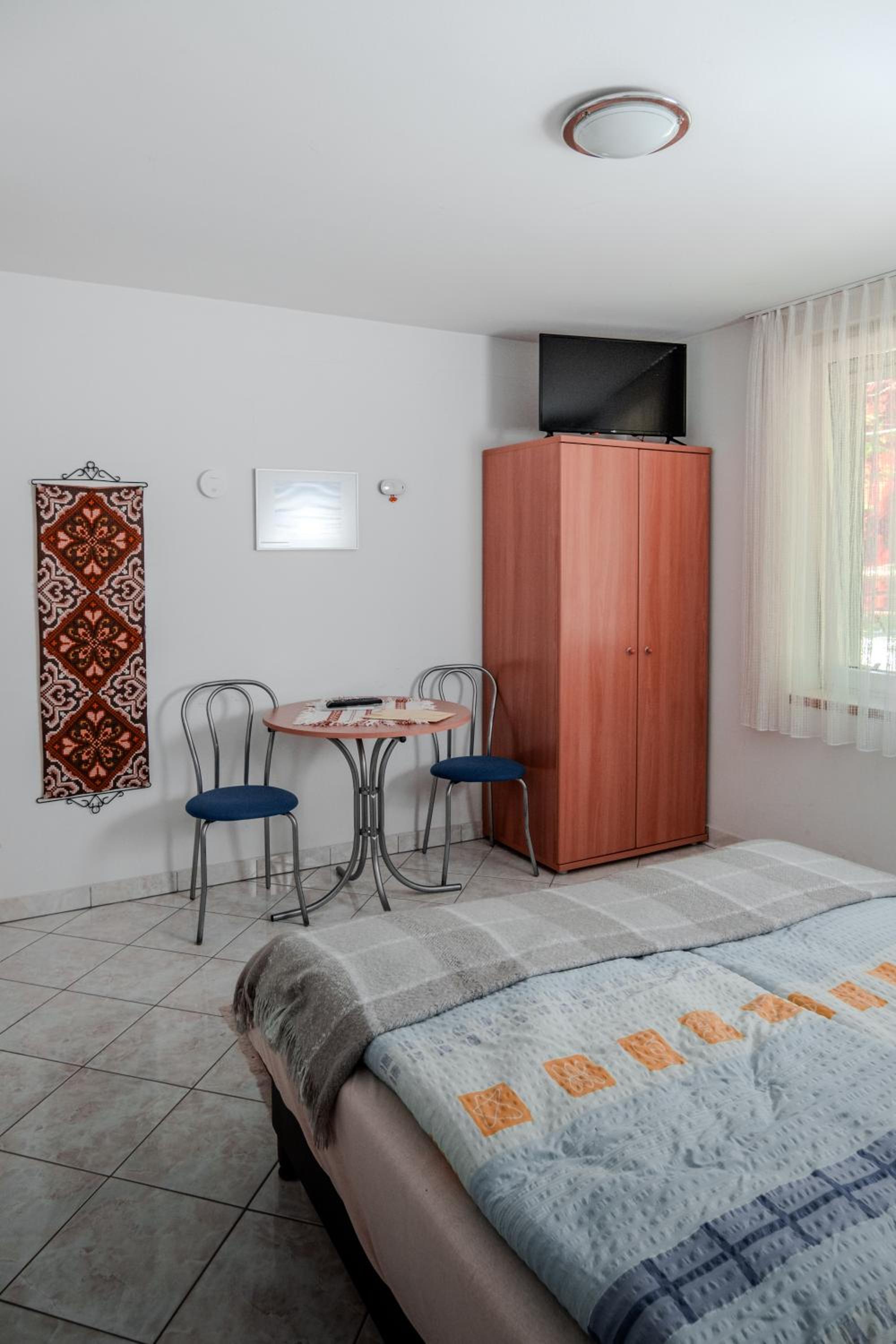 Double Room with Private Bathroom photo 3