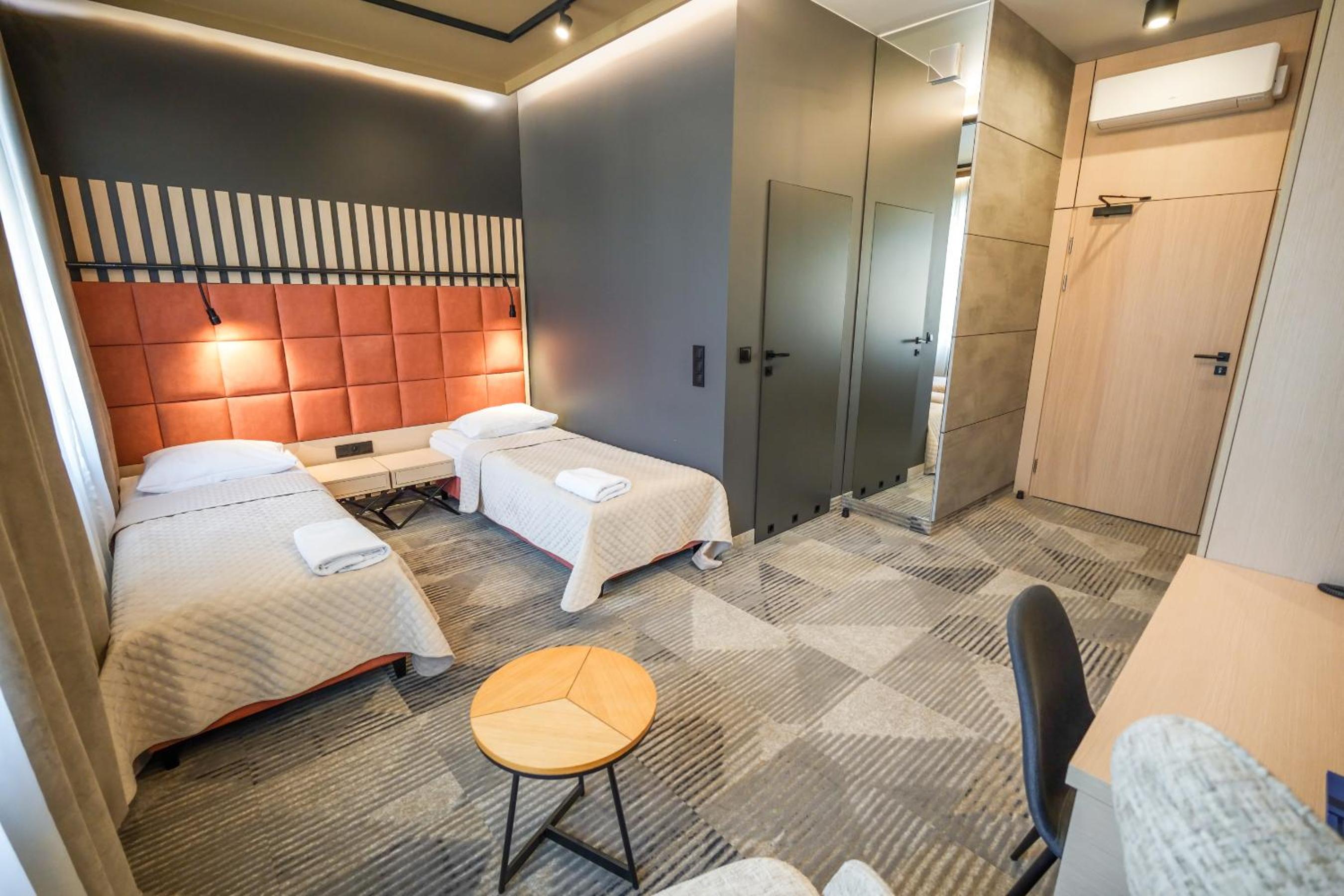 Deluxe Double or Twin Room - Photo 3