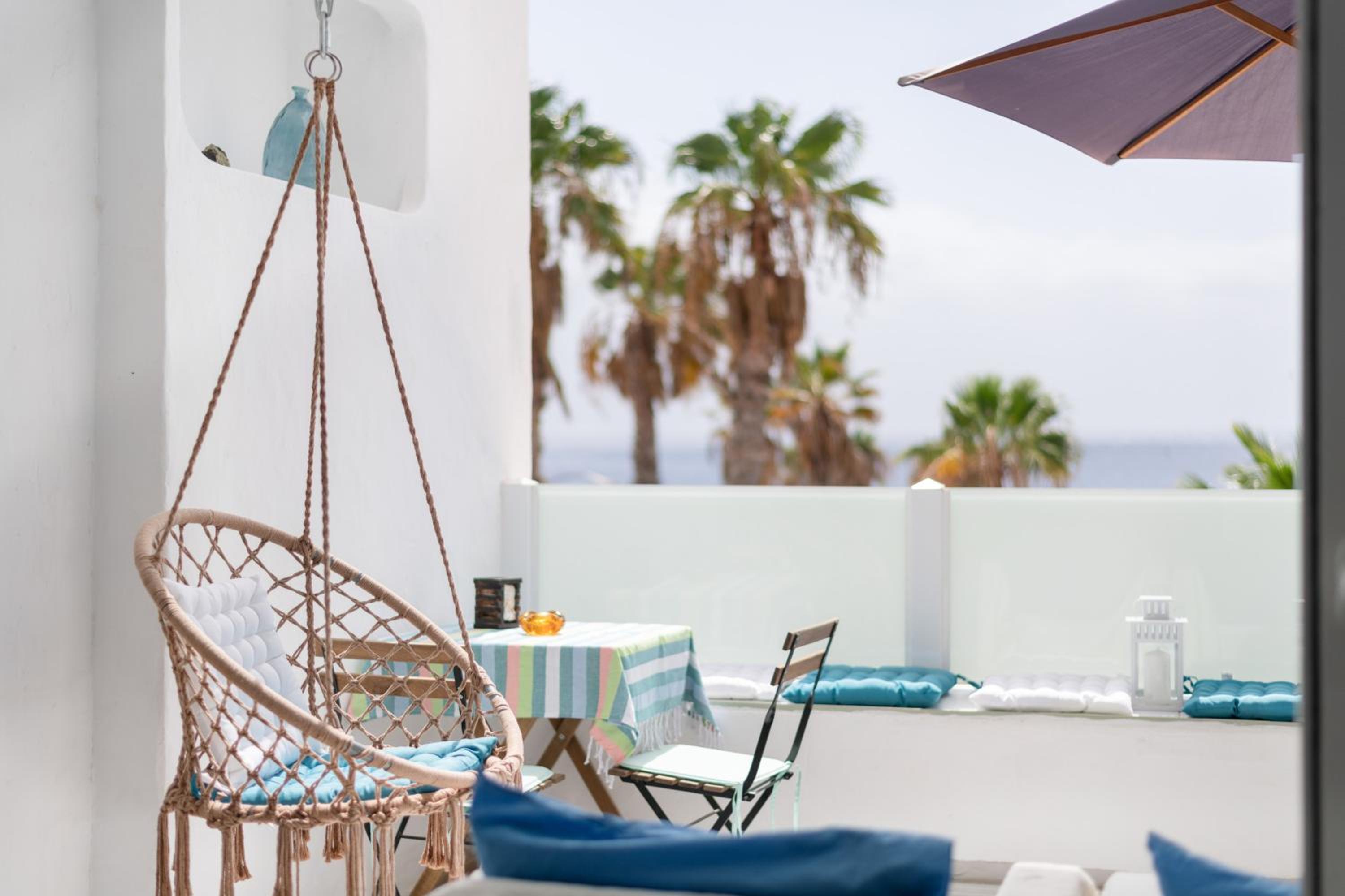 Studio Apartment with Sea View photo 3