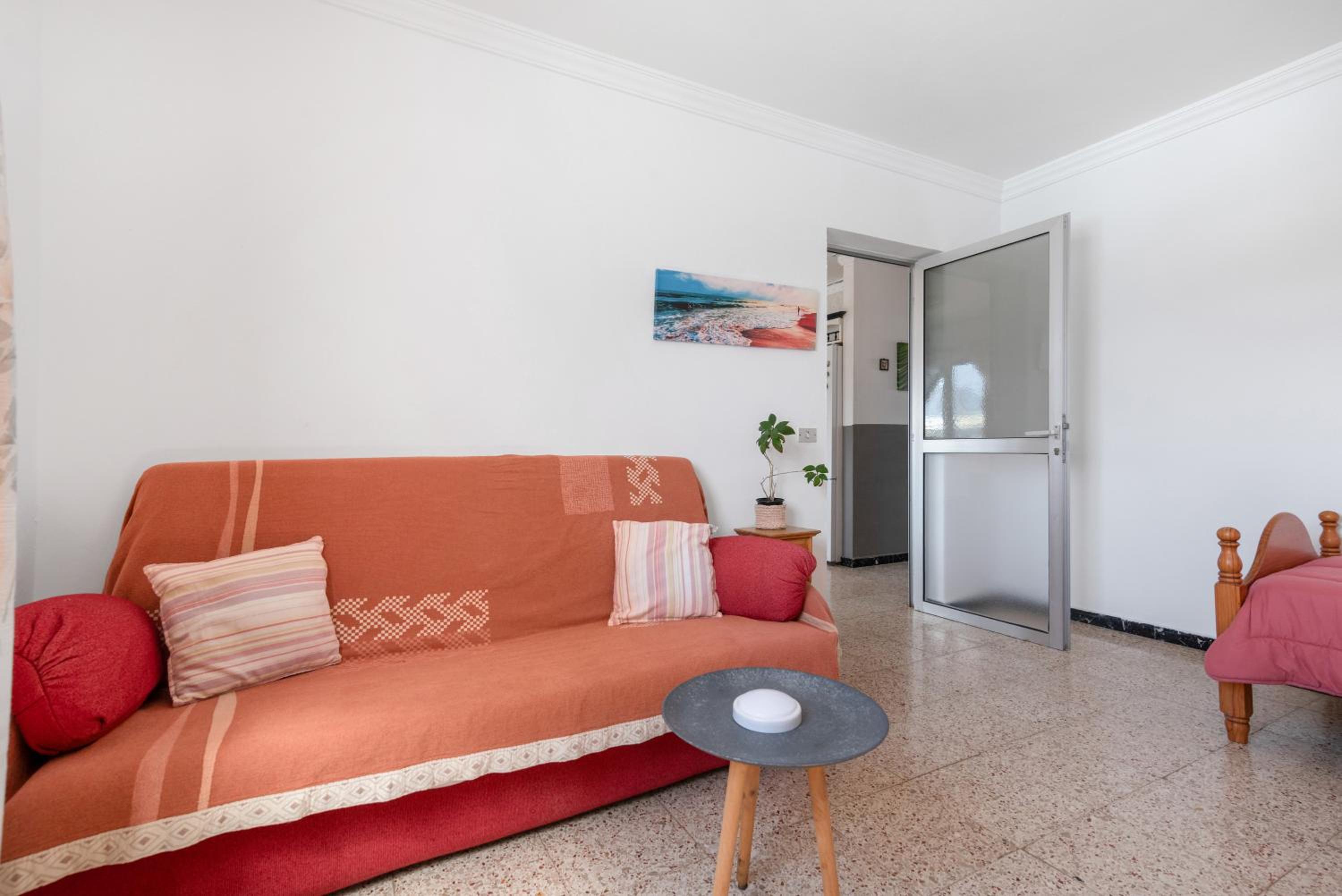 Two-Bedroom Deluxe Apartment with Ocean View photo 2