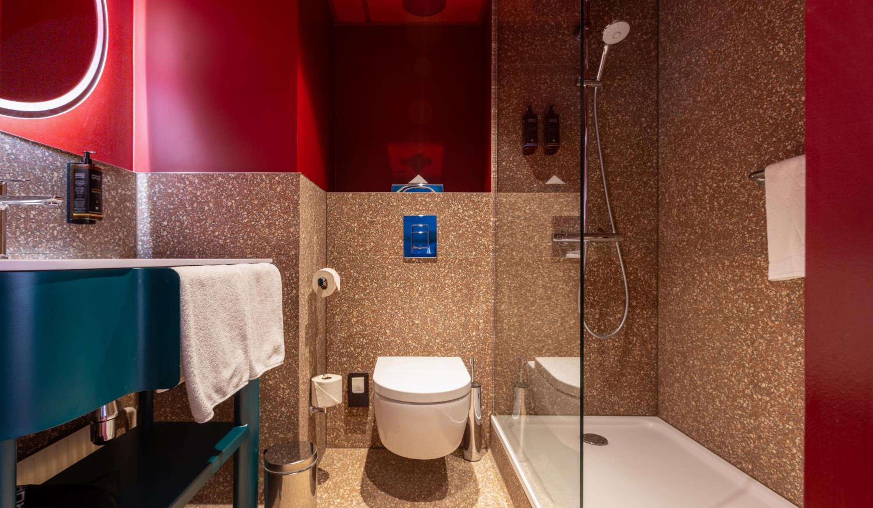 Superior Twin Room - Photo 16