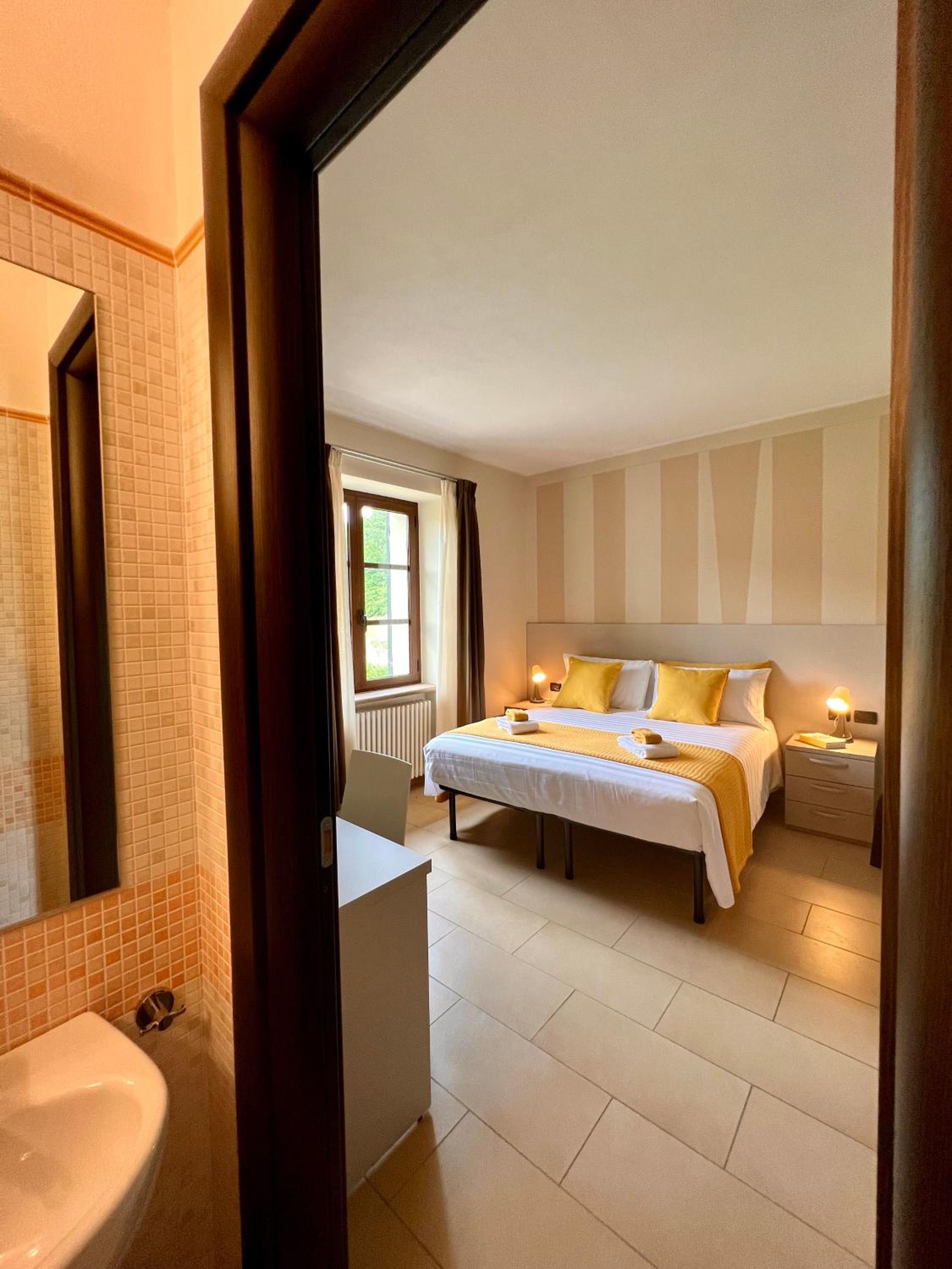 Double Room with Private Bathroom