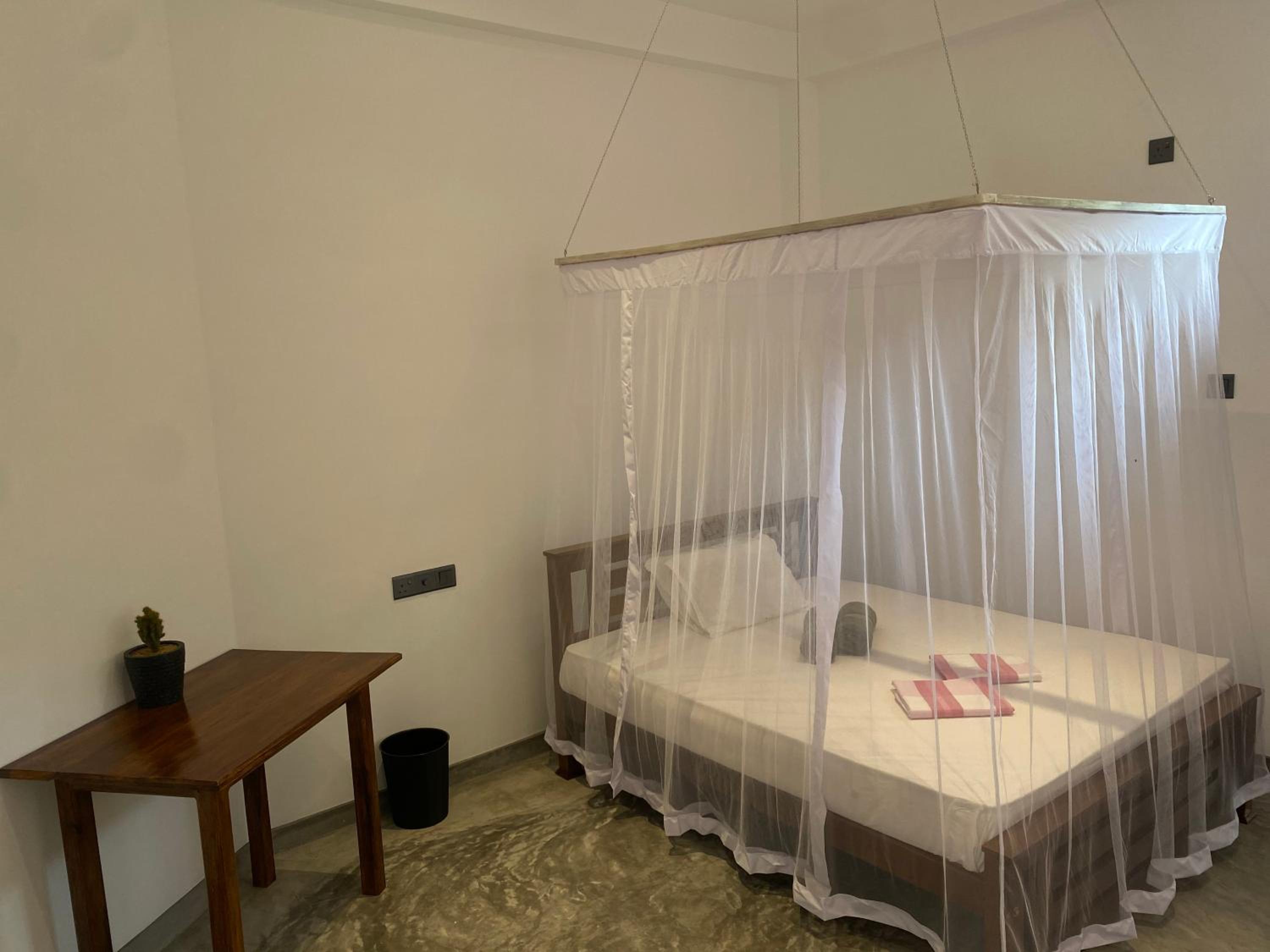 Budget Double Room photo 3