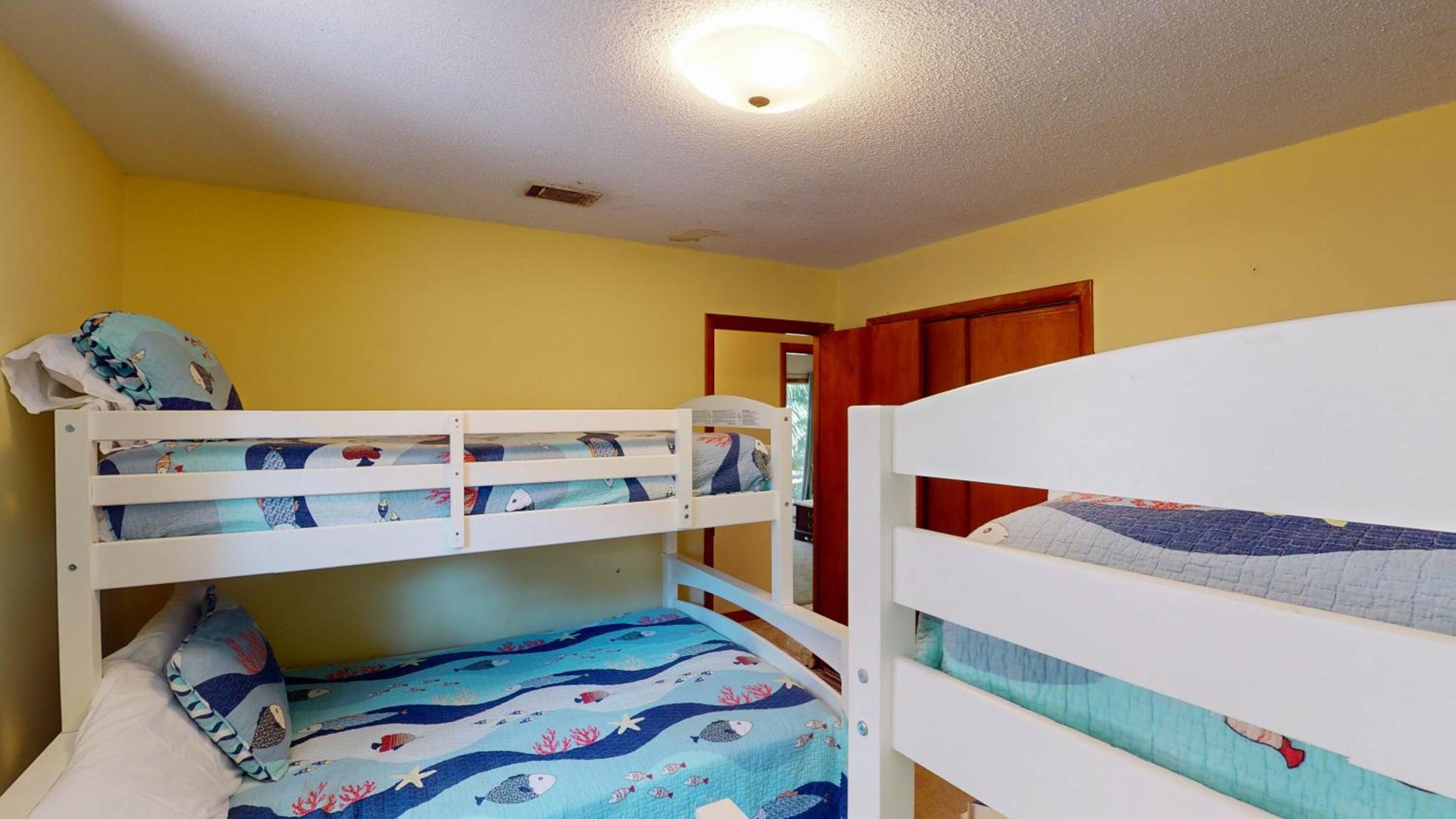 Three-Bedroom House photo 2