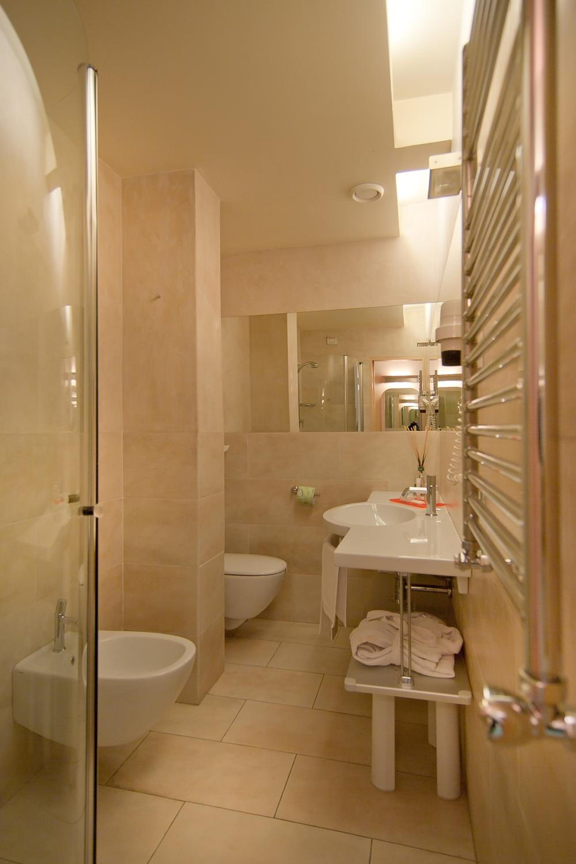 Single Room photo 2