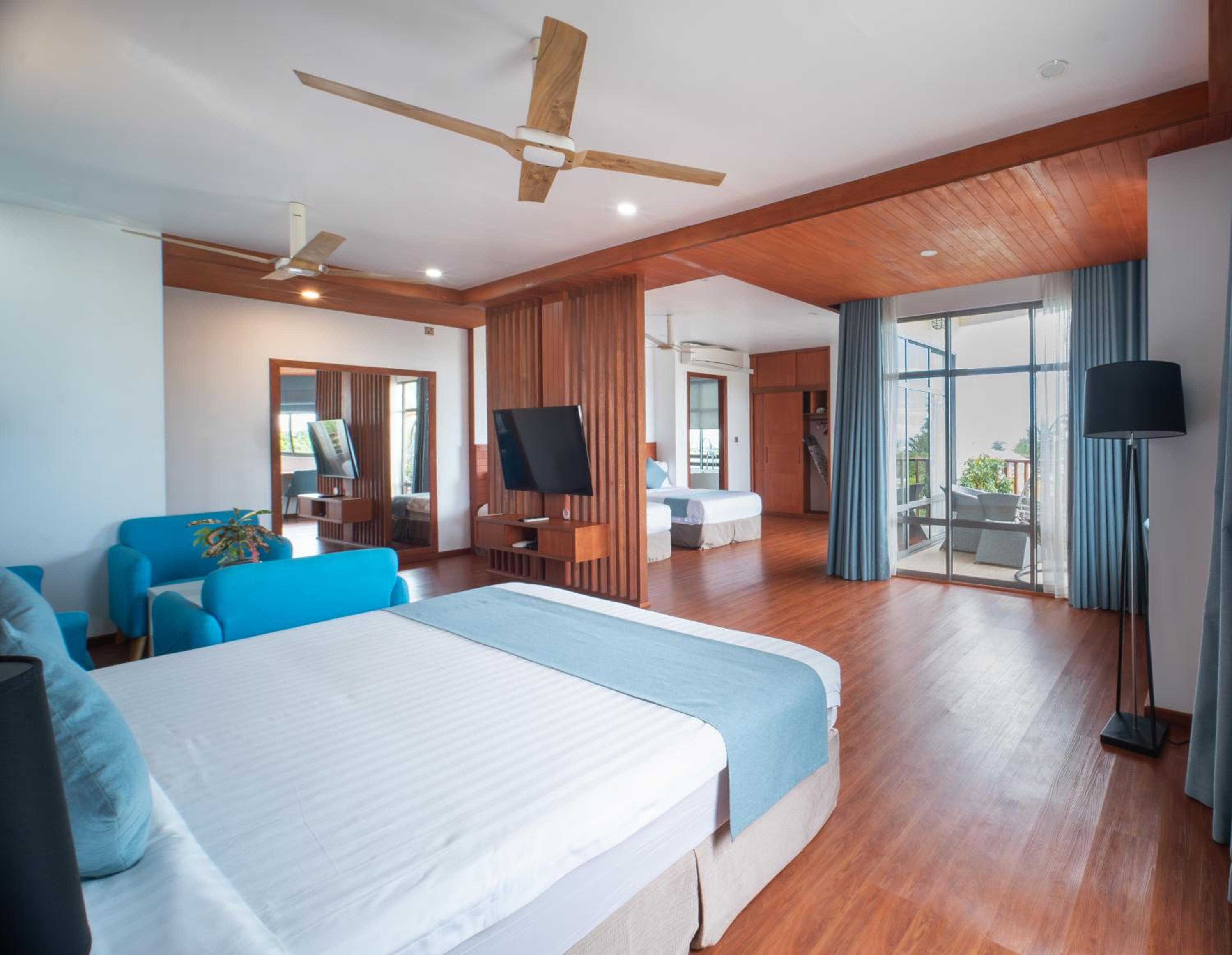  Family suite partial sea view - Balcony - Photo 6