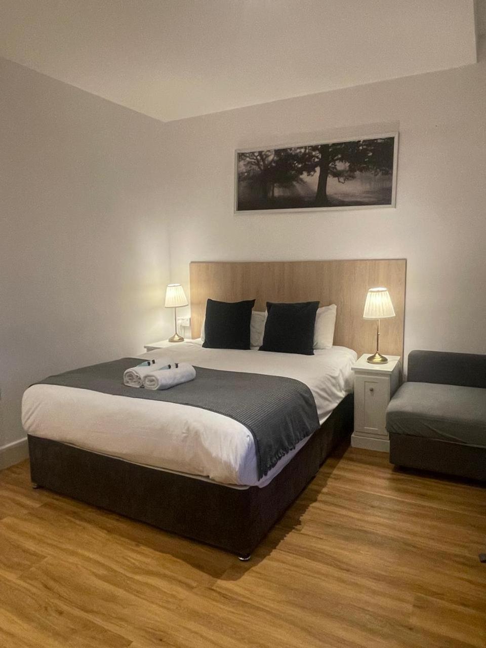 Double Room with Shared Bathroom