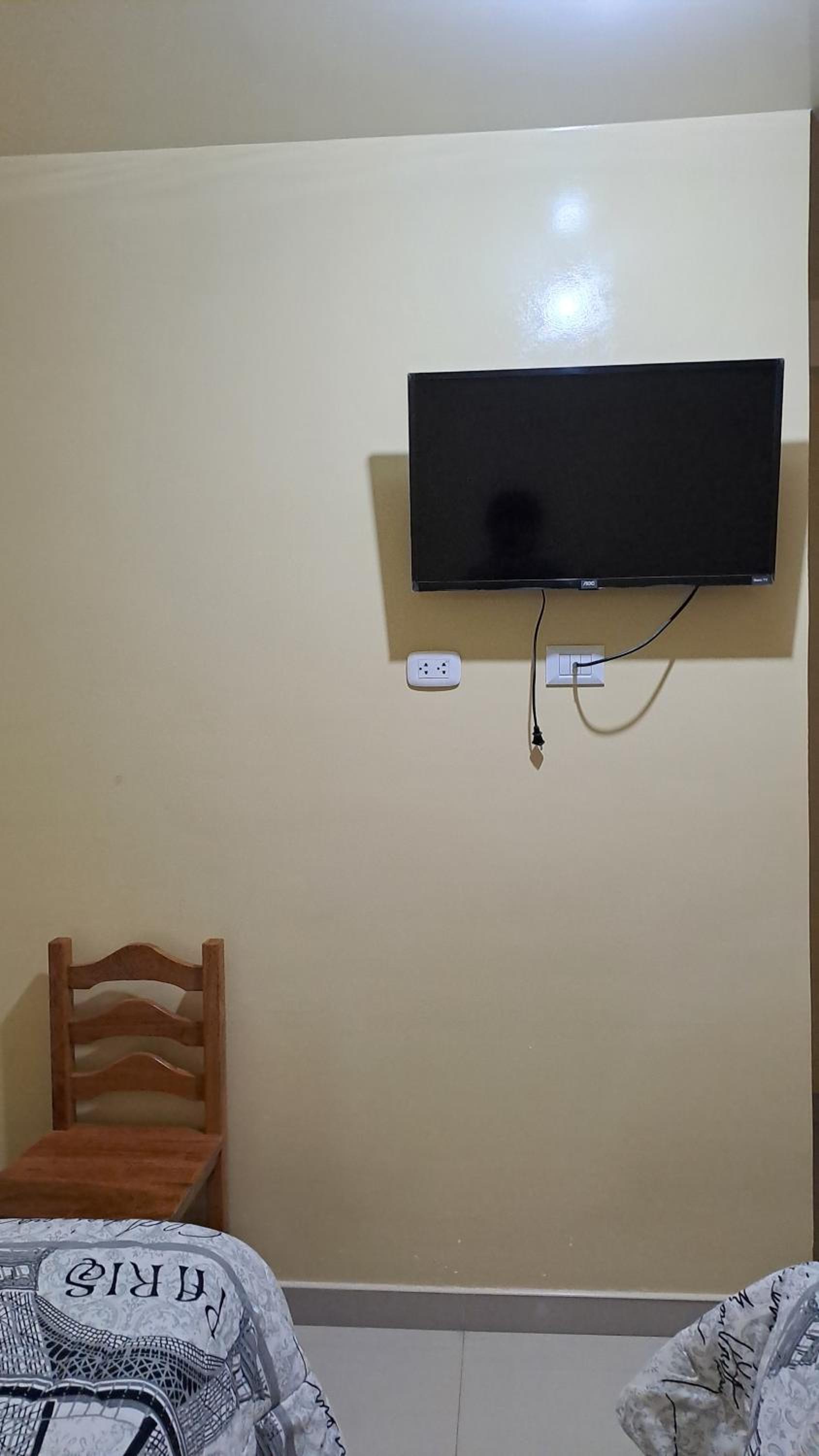Twin Room With Private Bathroom photo 3