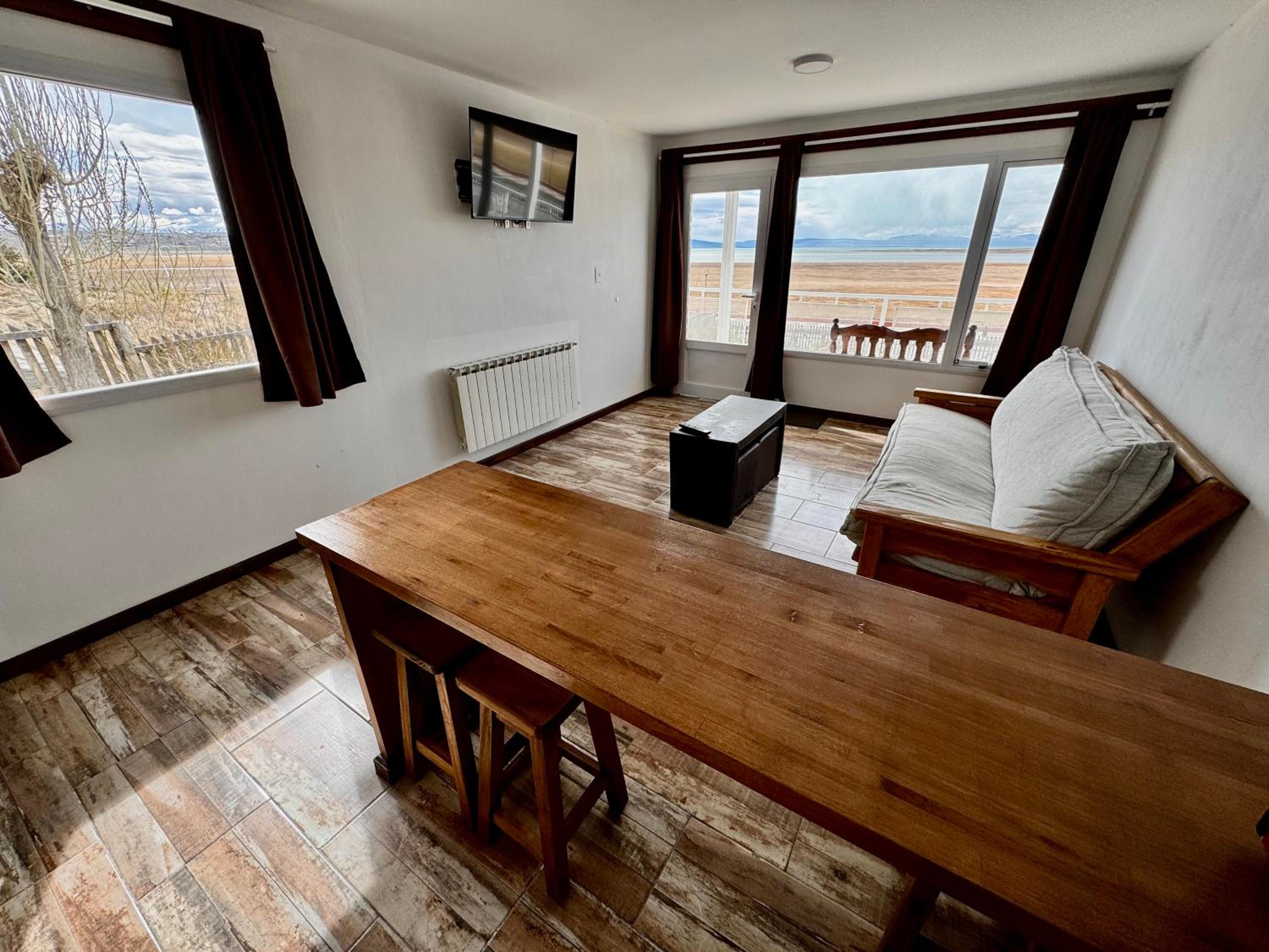 Apartment with Lake View photo 3