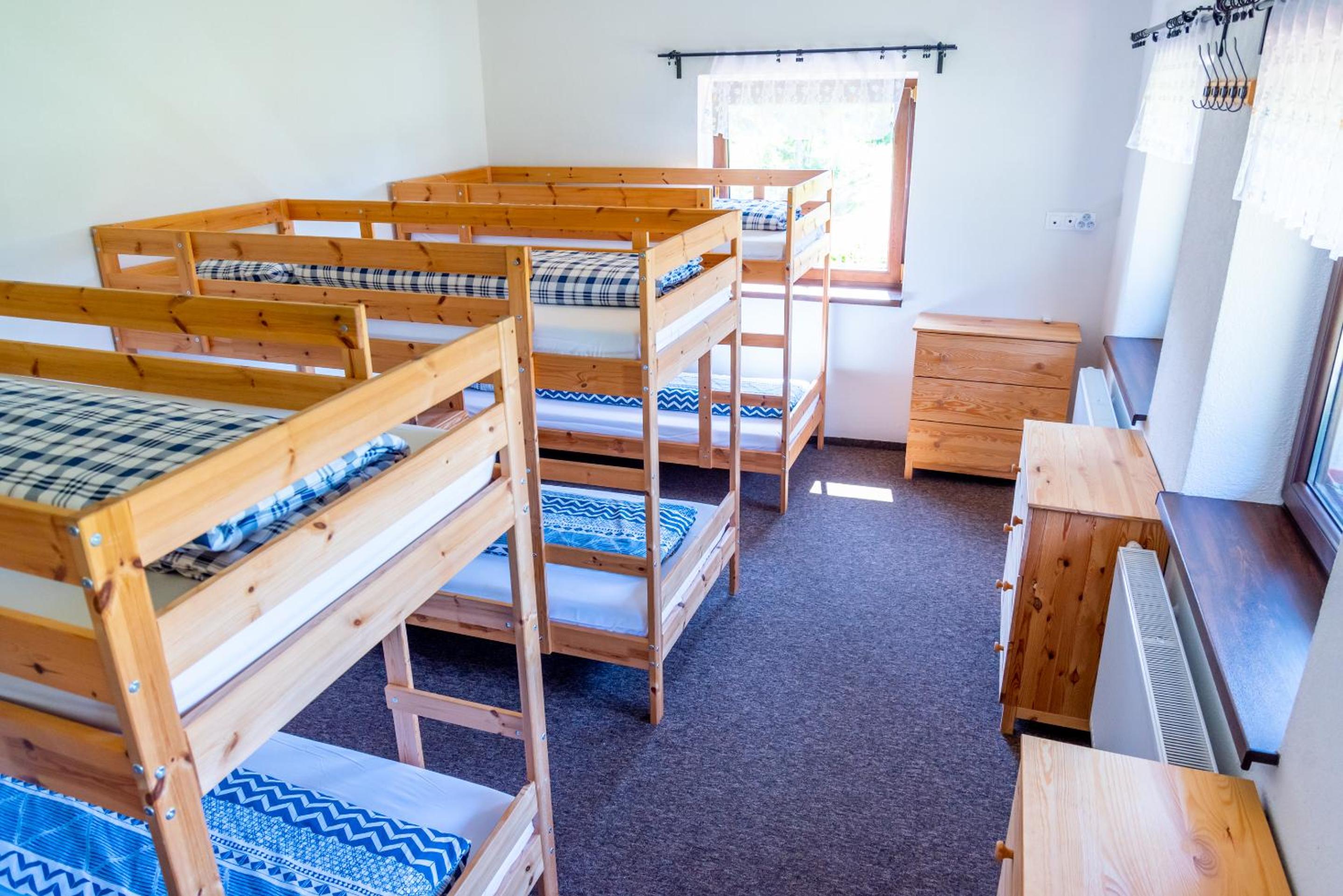 Bed in 8-Bed Mixed Dormitory Room photo 1