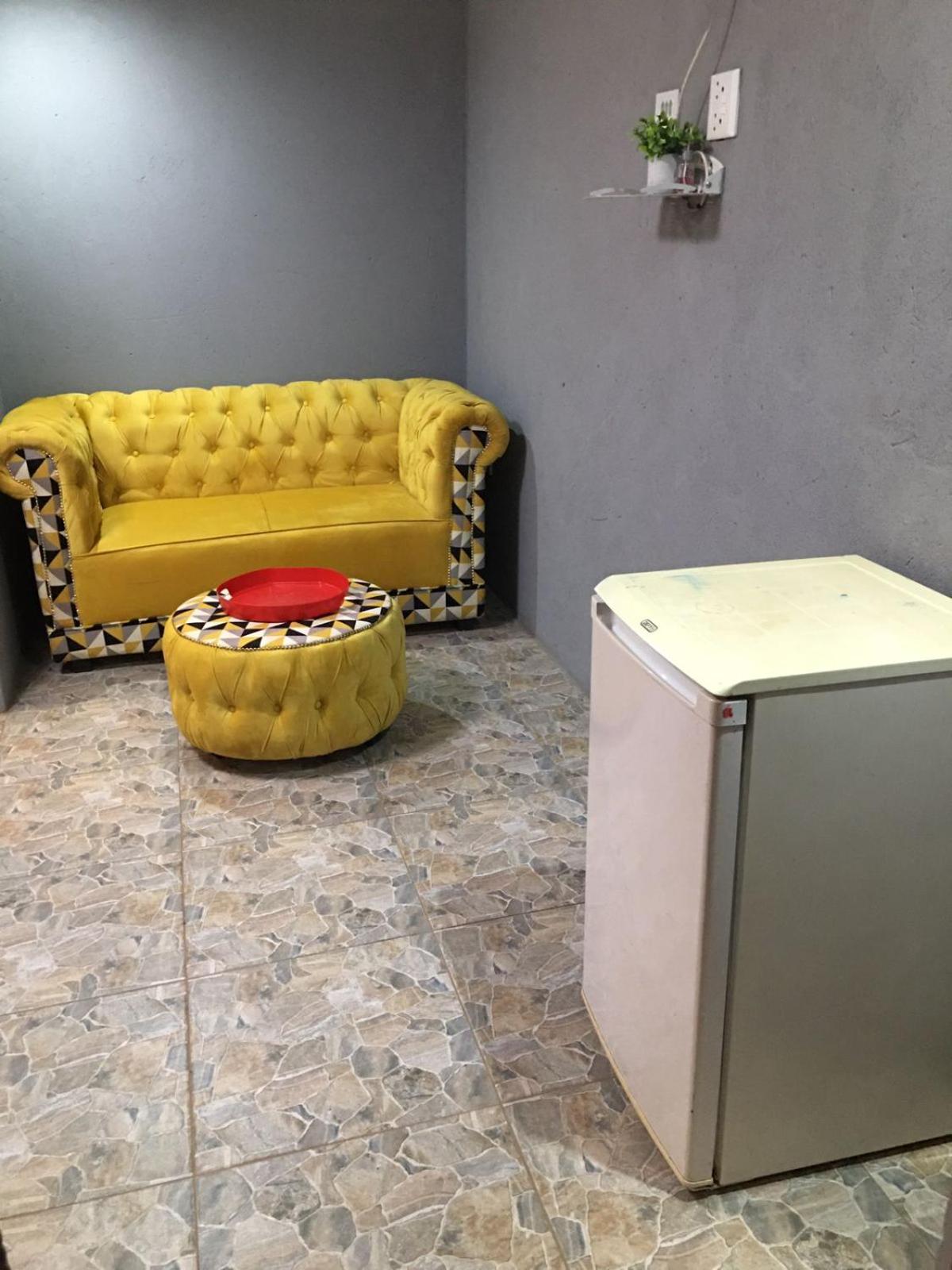Deluxe Double Room (2 Adults + 1 Child) photo 2
