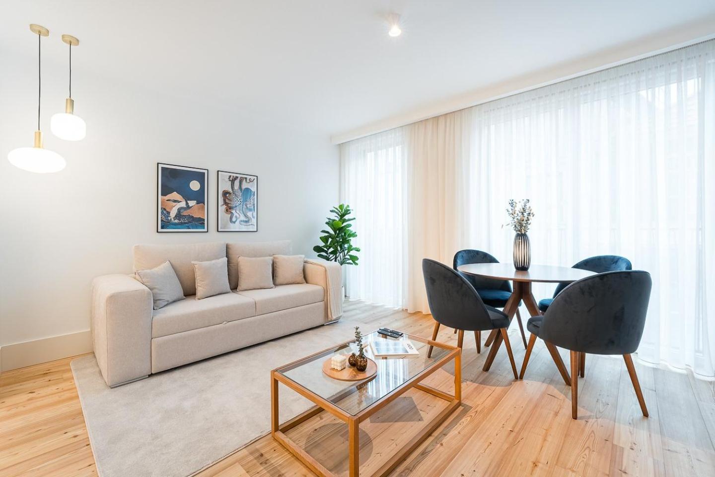One-Bedroom Apartment