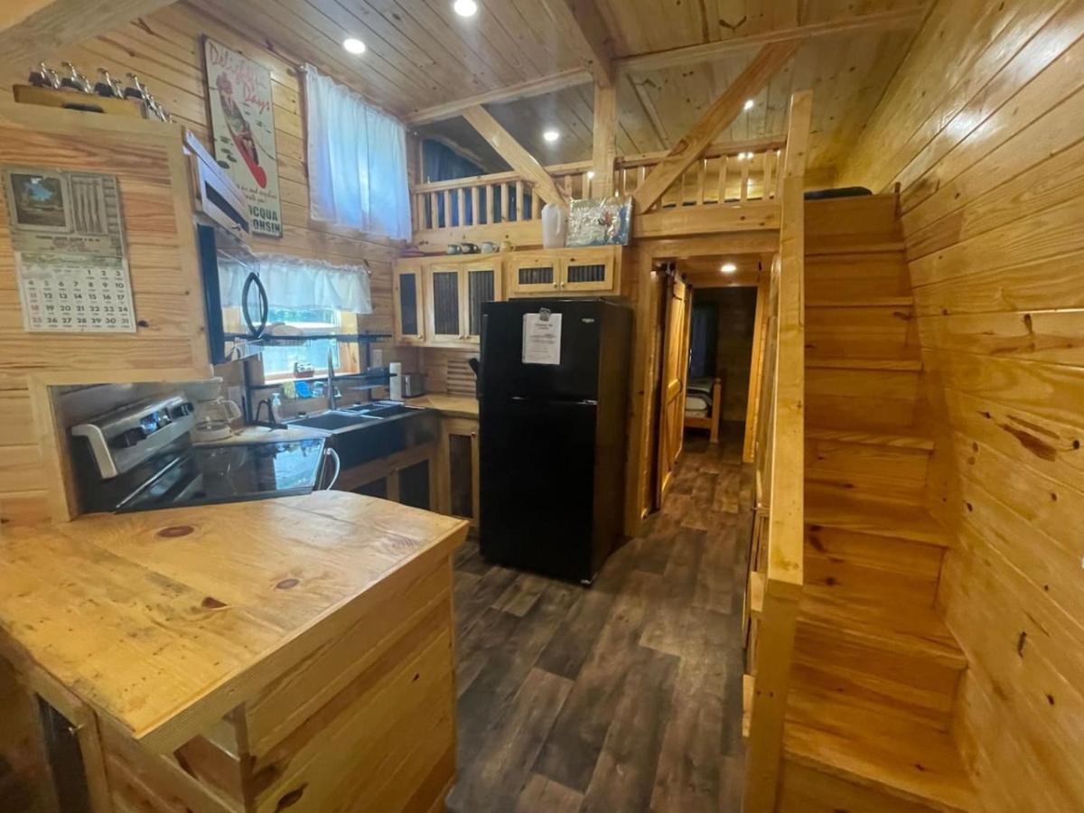 One-Bedroom House photo 2