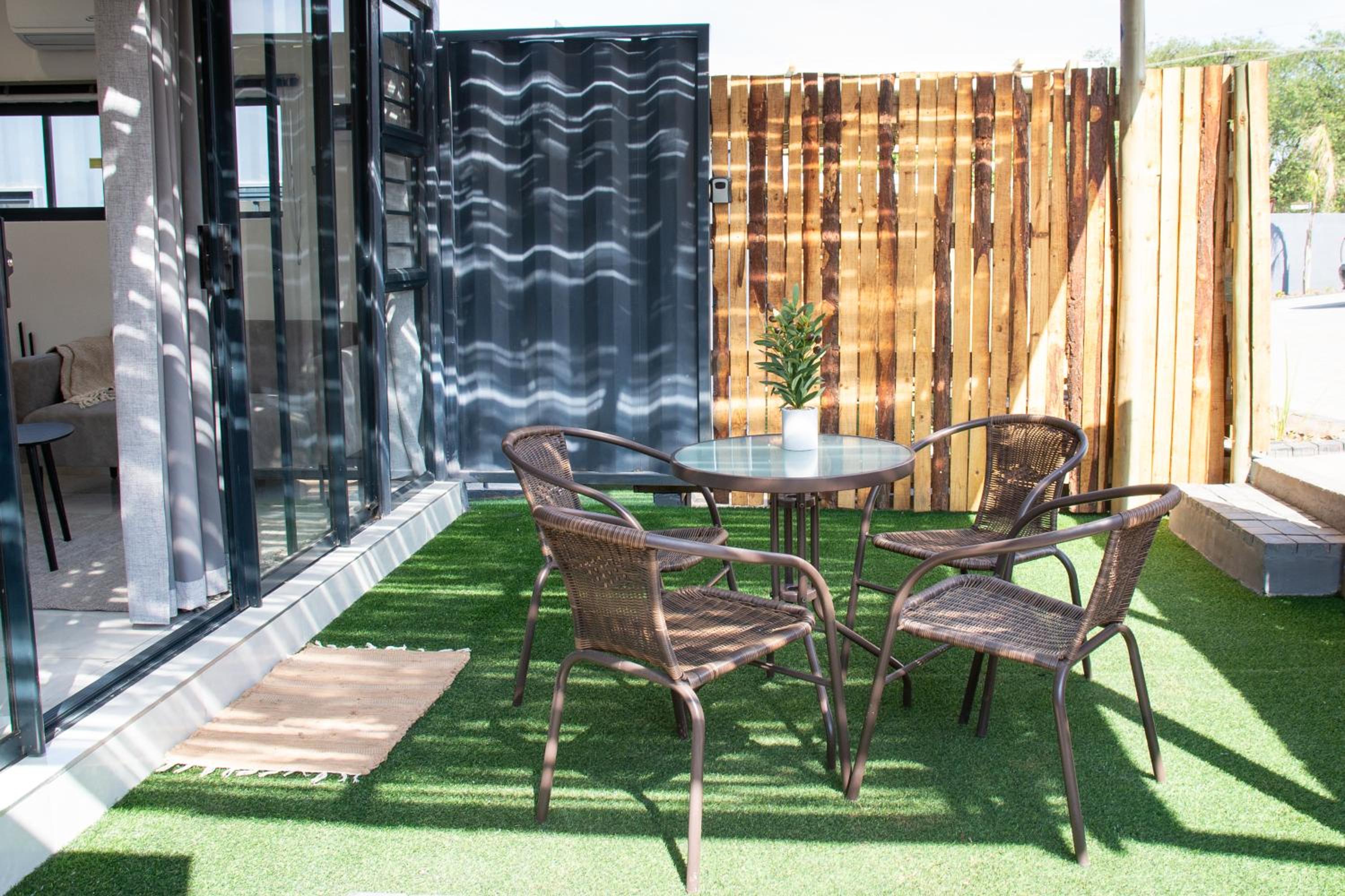 Studio with Garden View photo 3