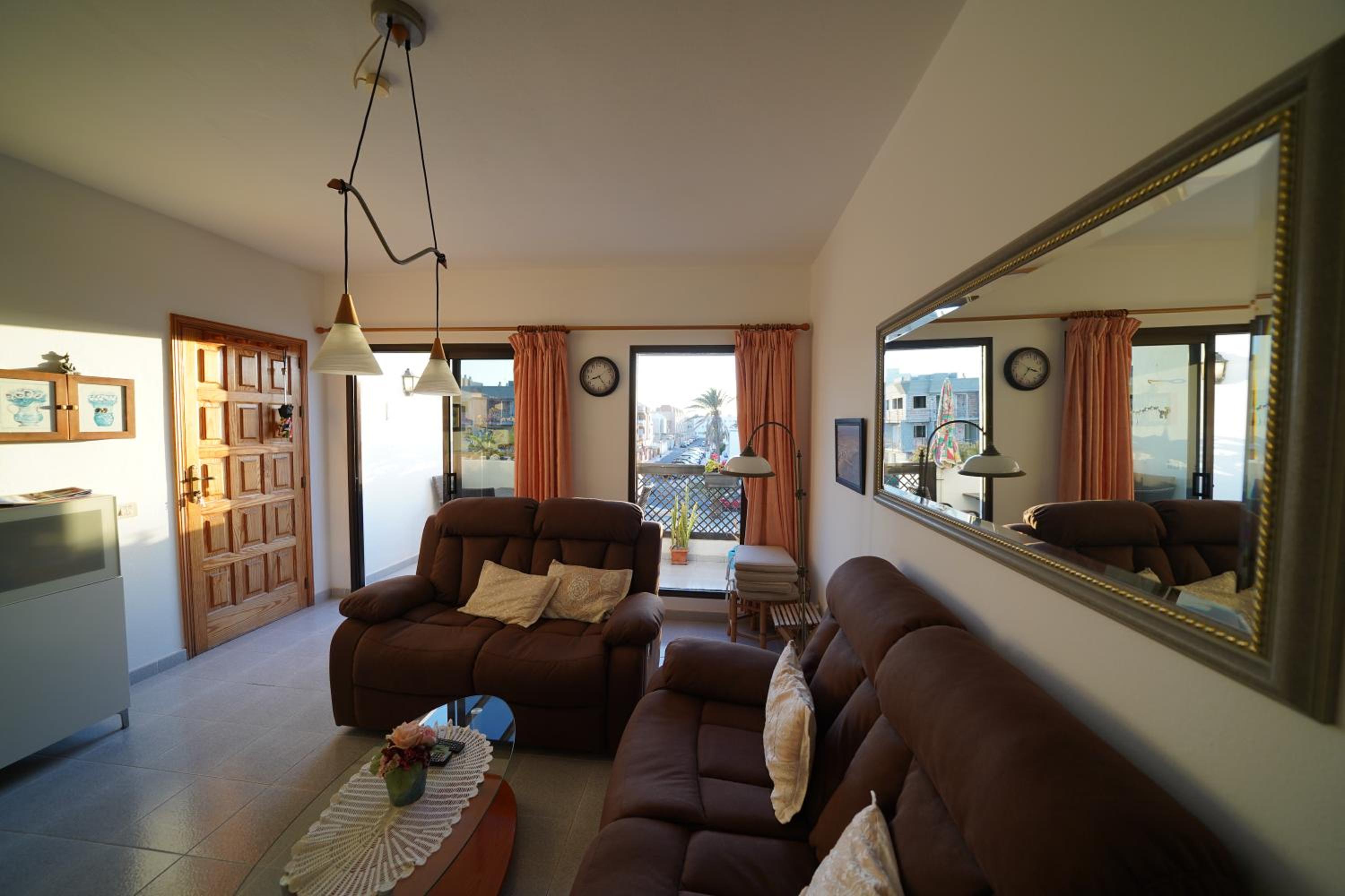 Apartamento de dos habitaciones con balcón