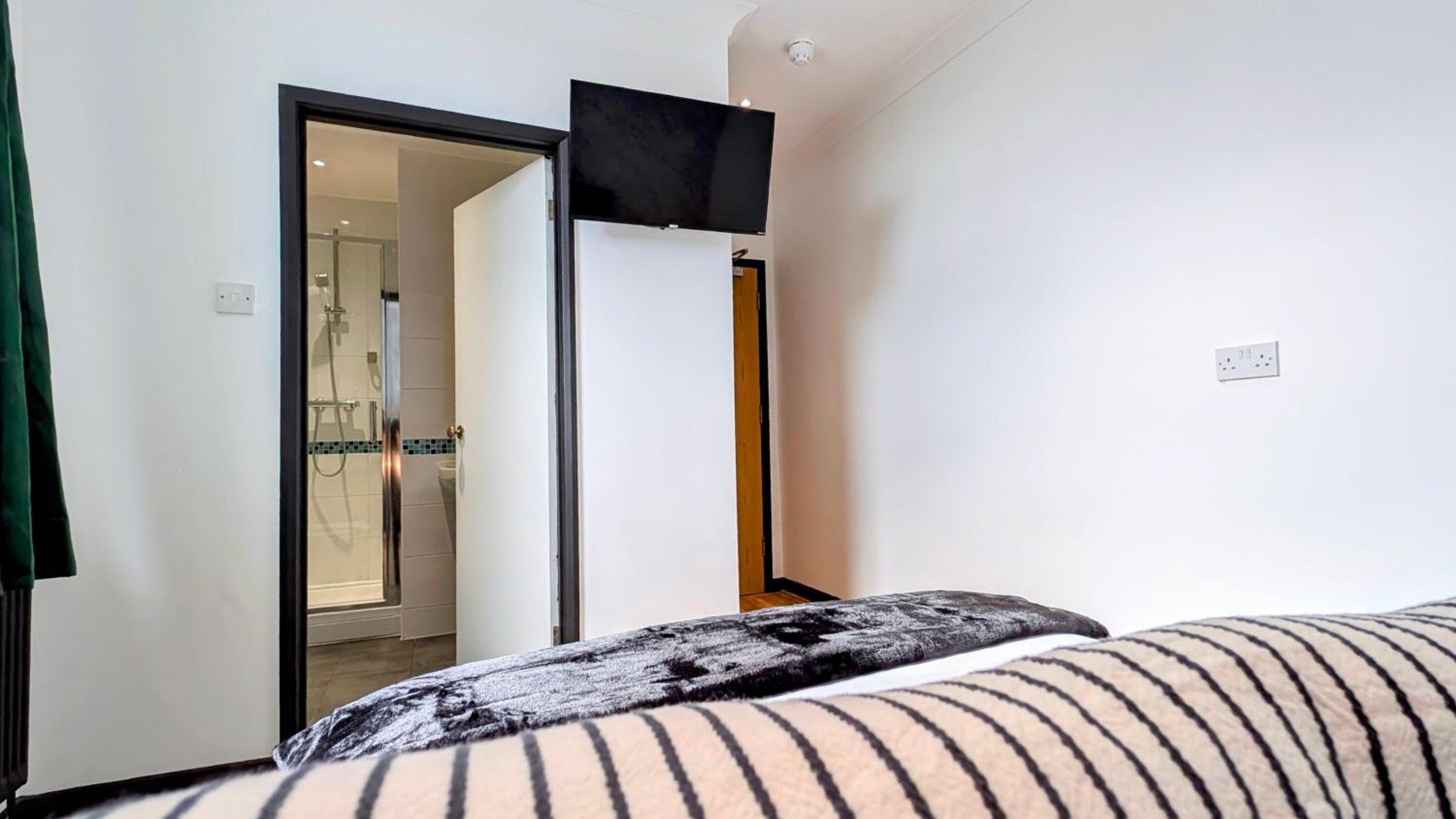 Economy Double Room