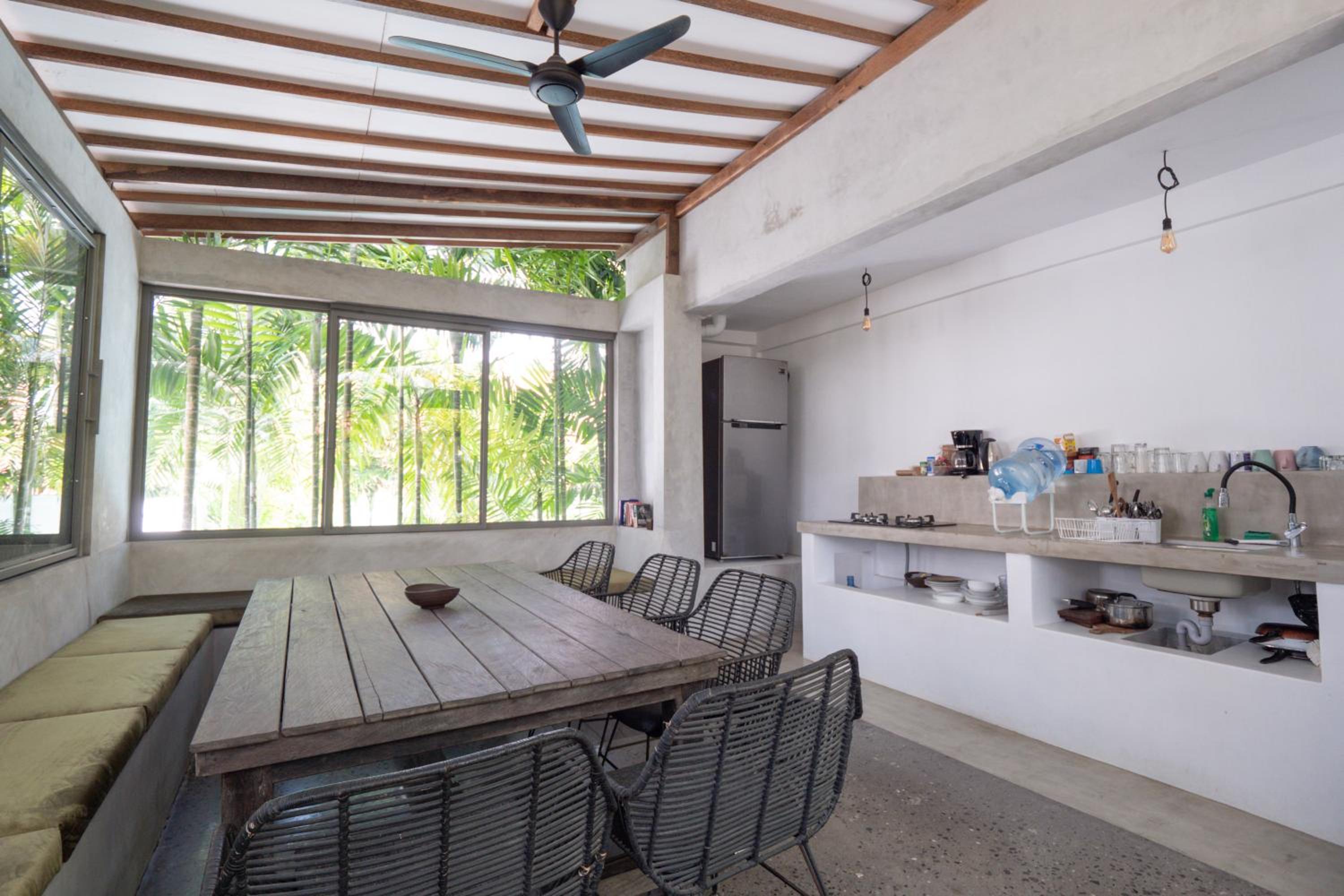 Apartment with Terrace photo 2