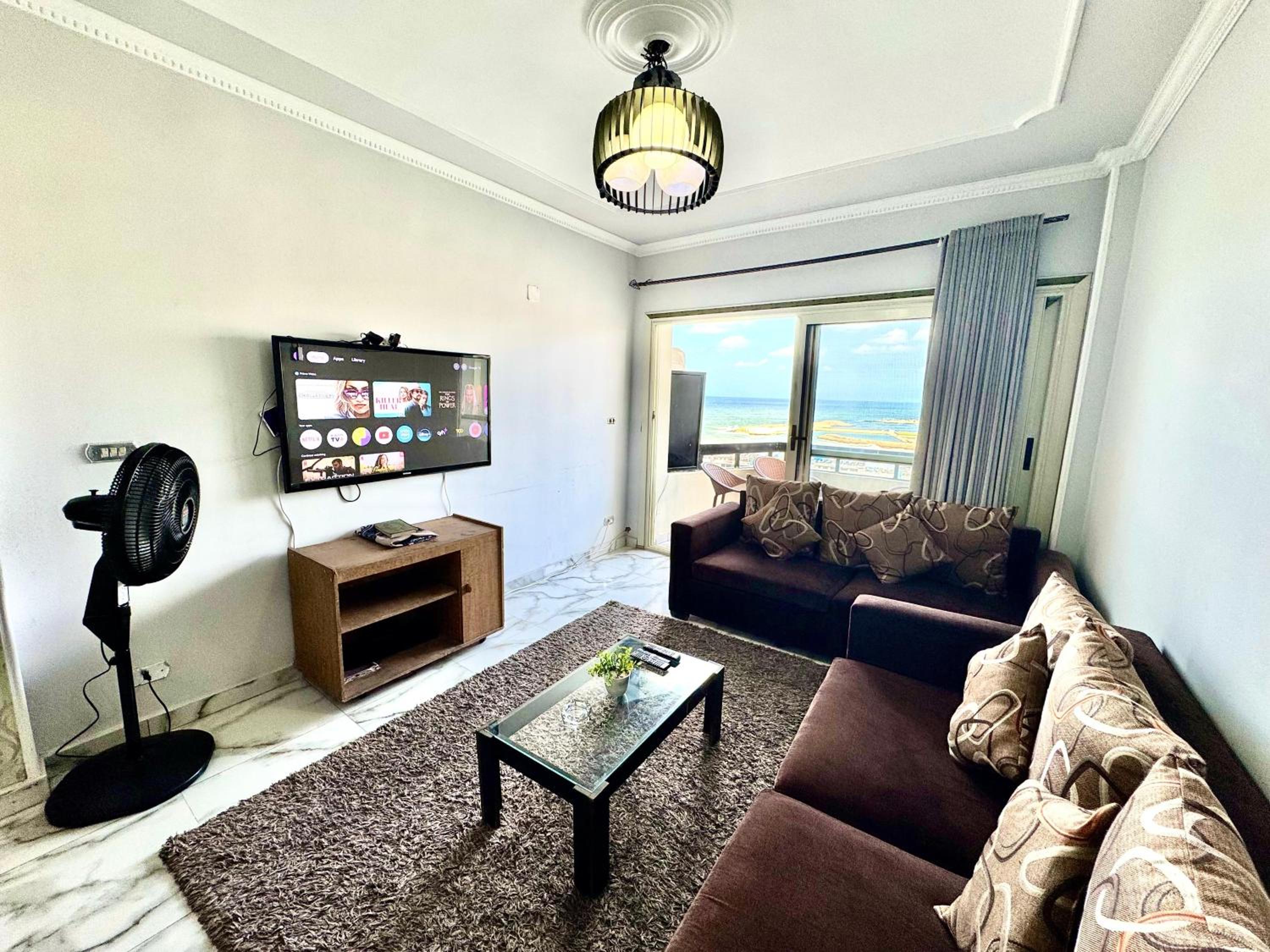 Two-Bedroom Apartment With Terrace And Sea View