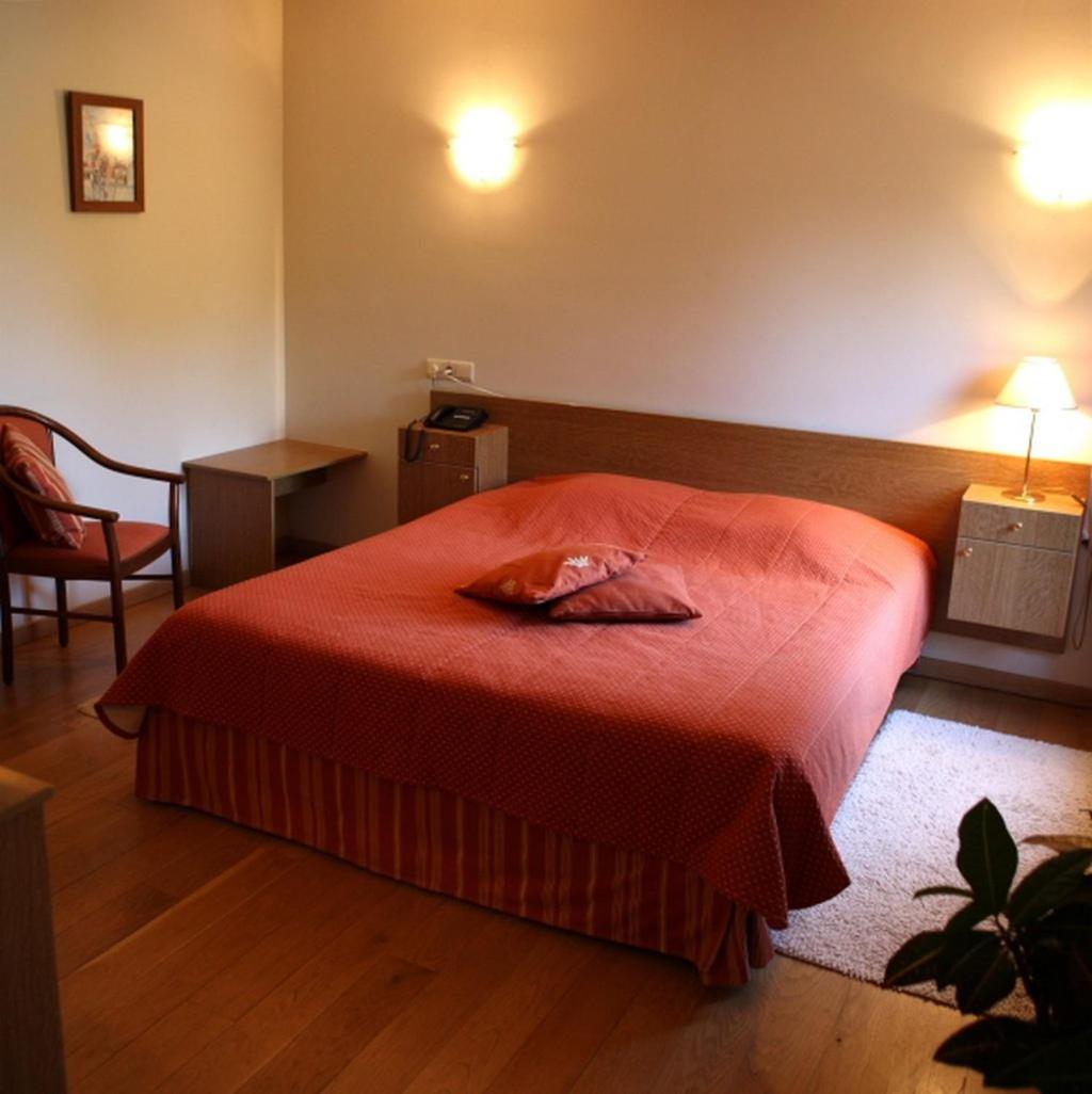 Standard Double Room photo 2