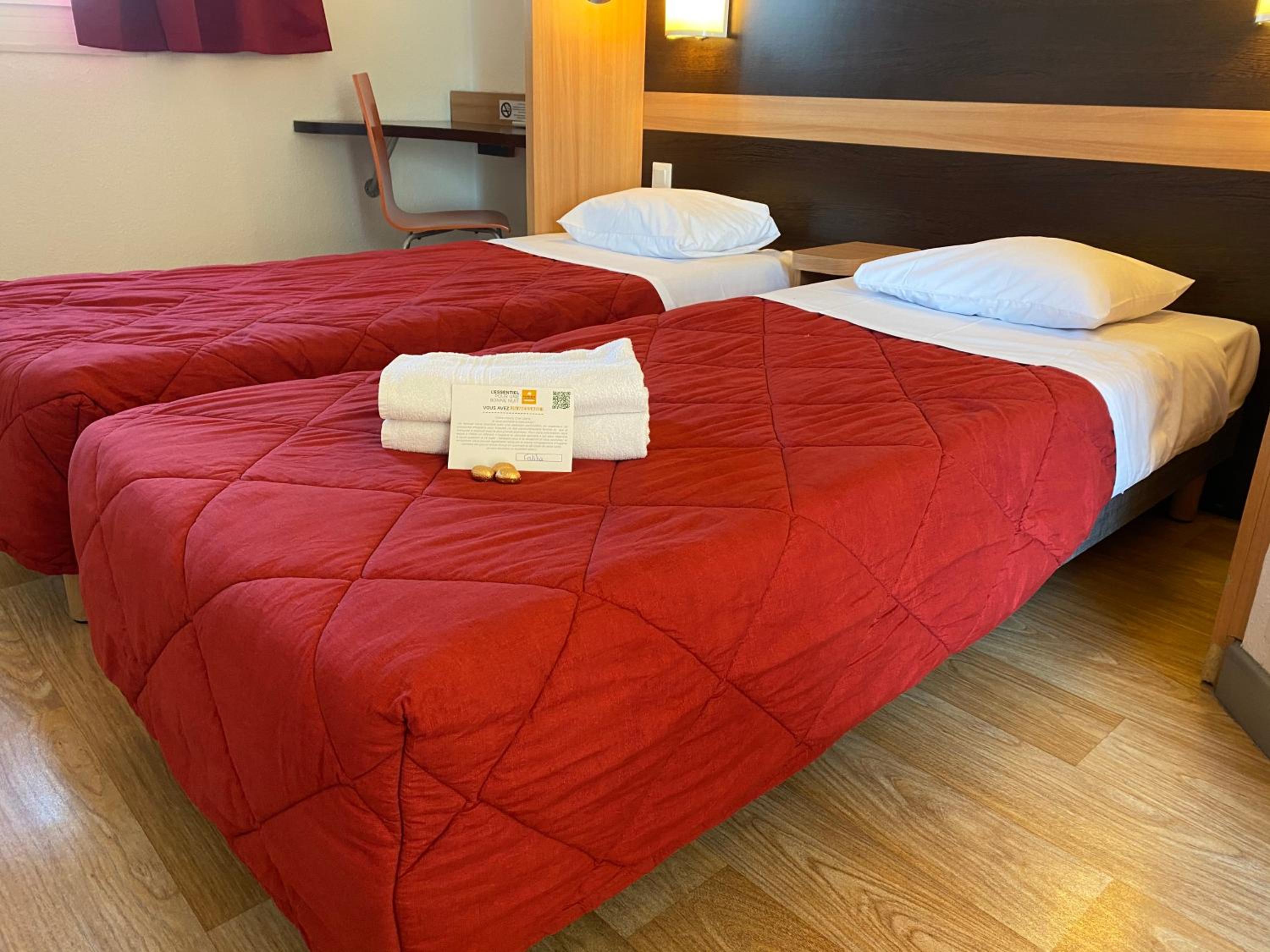 Twin Room - Photo 4
