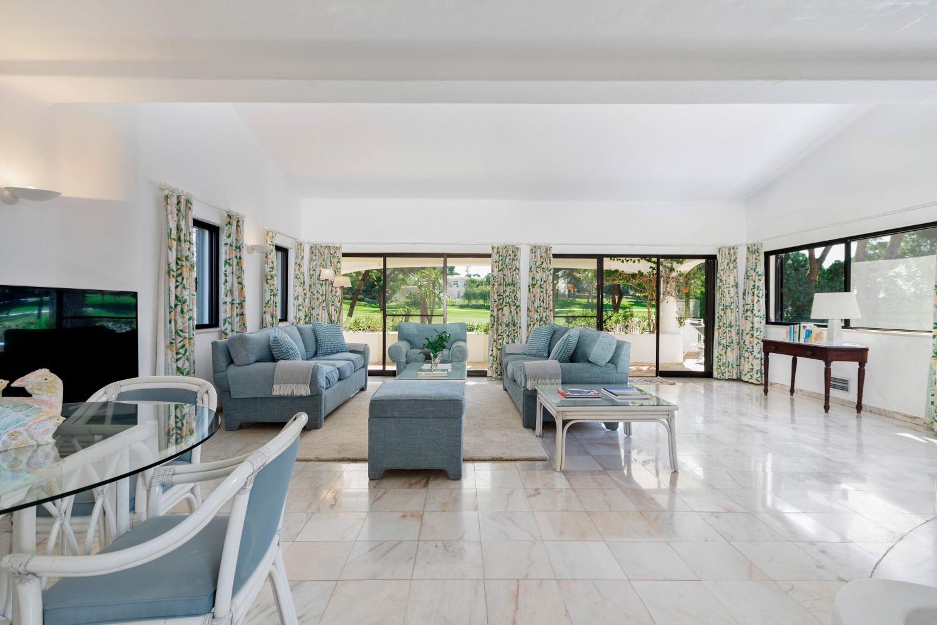 Four-Bedroom Villa With Private Pool photo 1