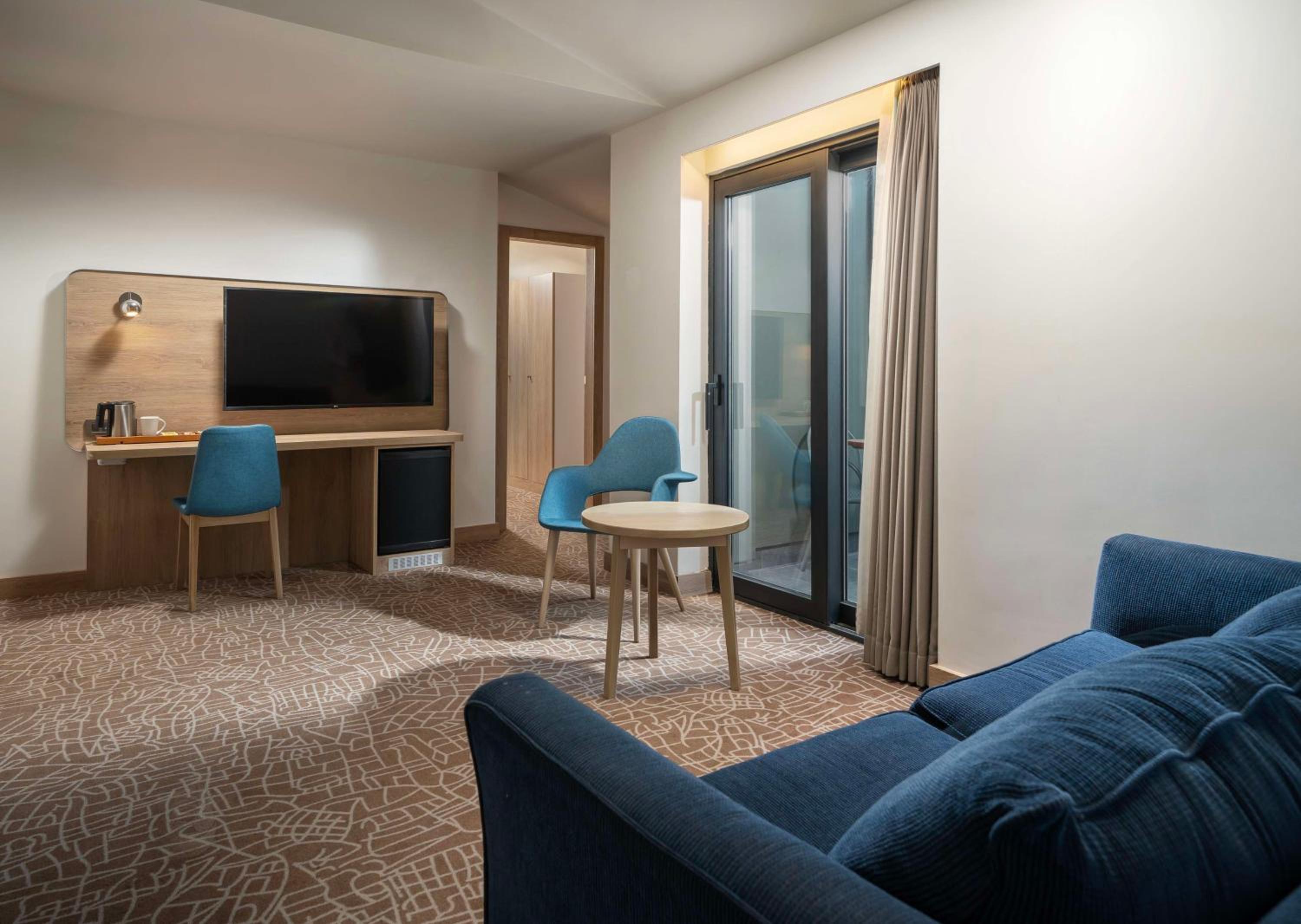 Suite with forest view photo 1