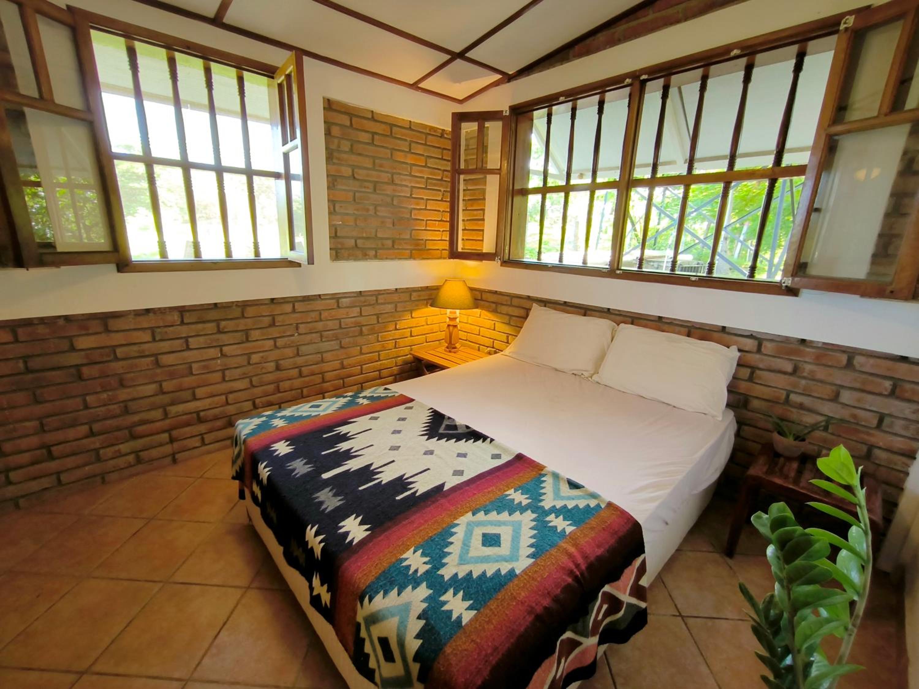 Double Room with Shared Bathroom photo 3