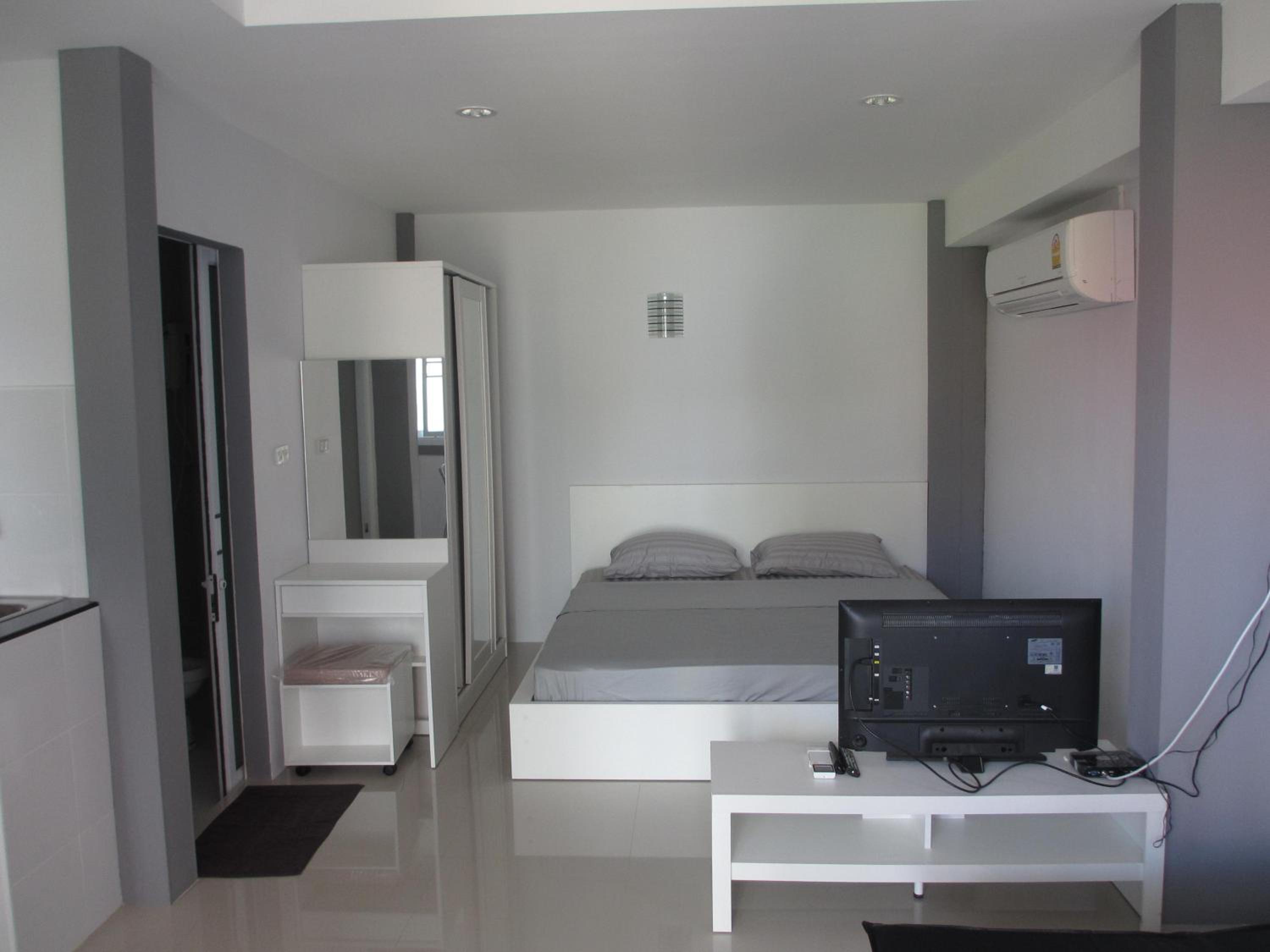 Apartment with Terrace photo 1