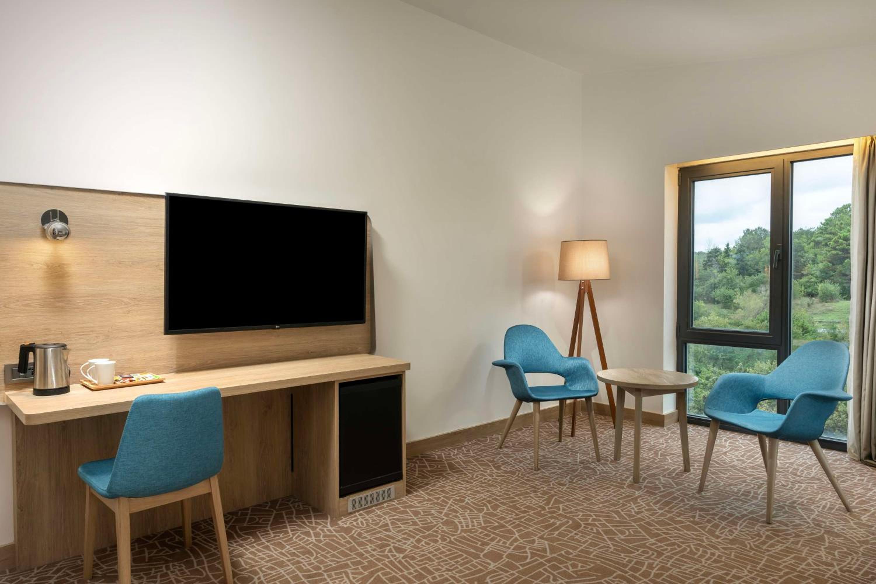 Superior Room with Balcony and Forest View photo 2